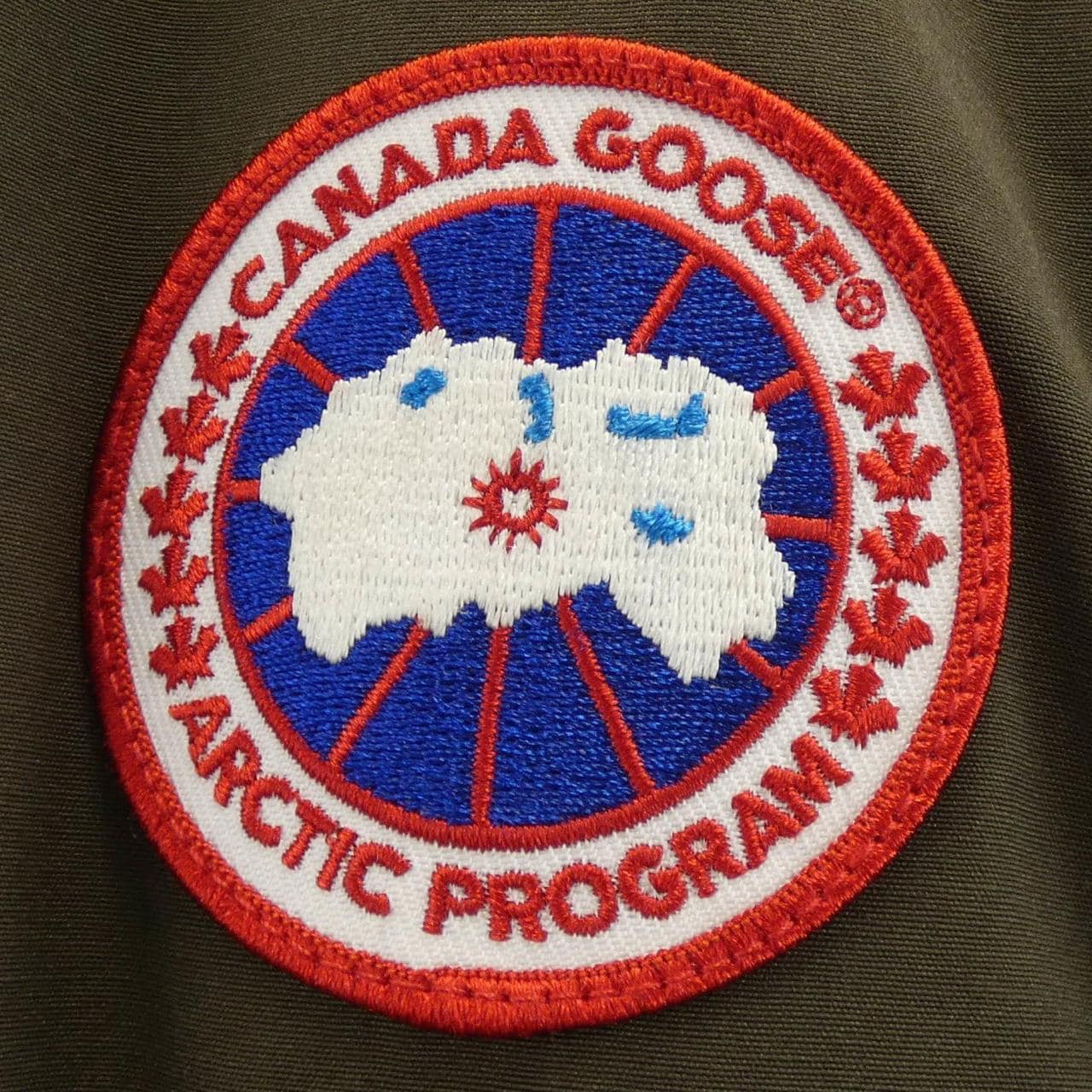 カナダグース CANADA GOOSE ダウンジャケット