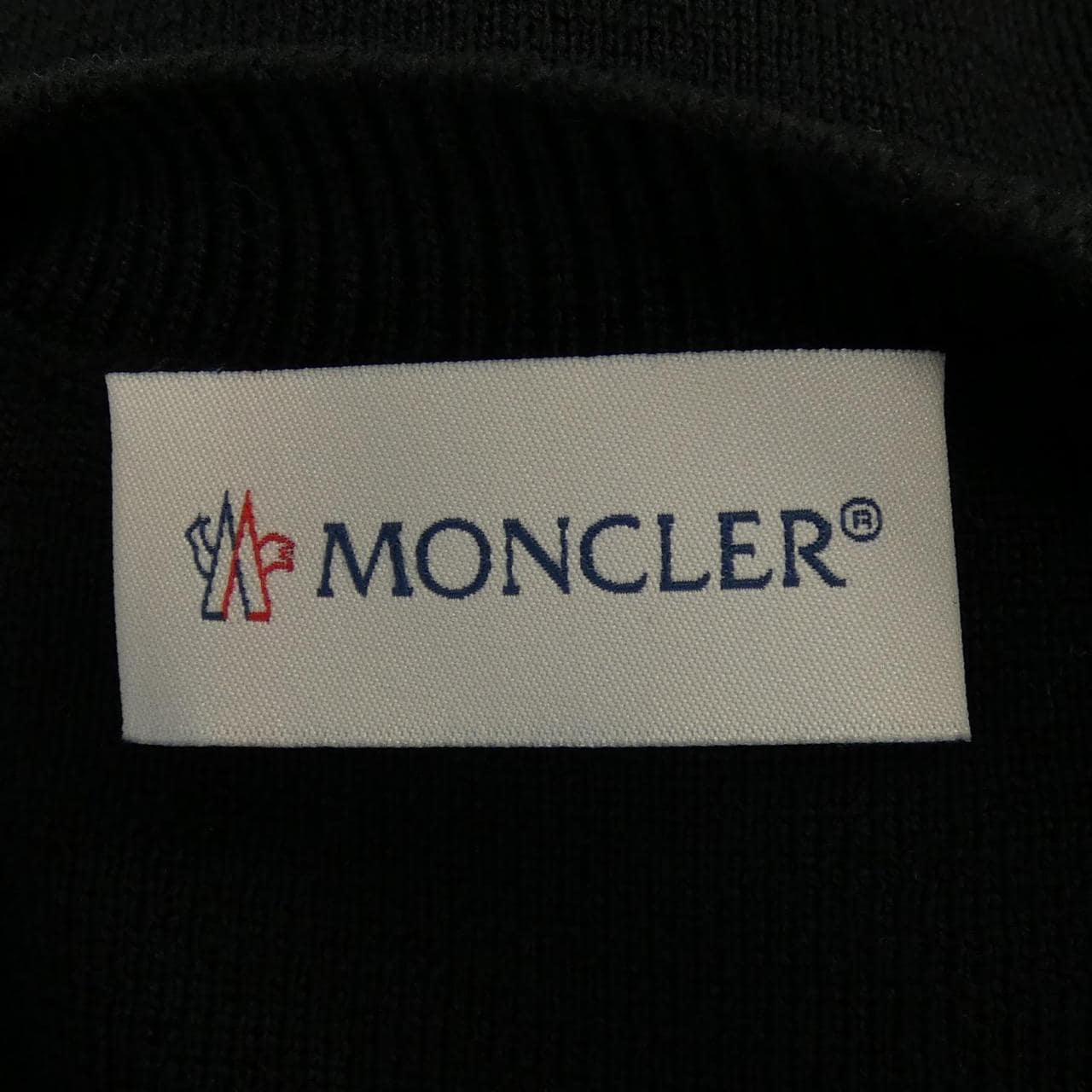 モンクレール MONCLER ダウンジャケット