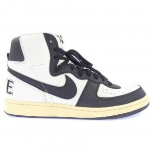 ナイキ NIKE FD0394-030 スニーカー