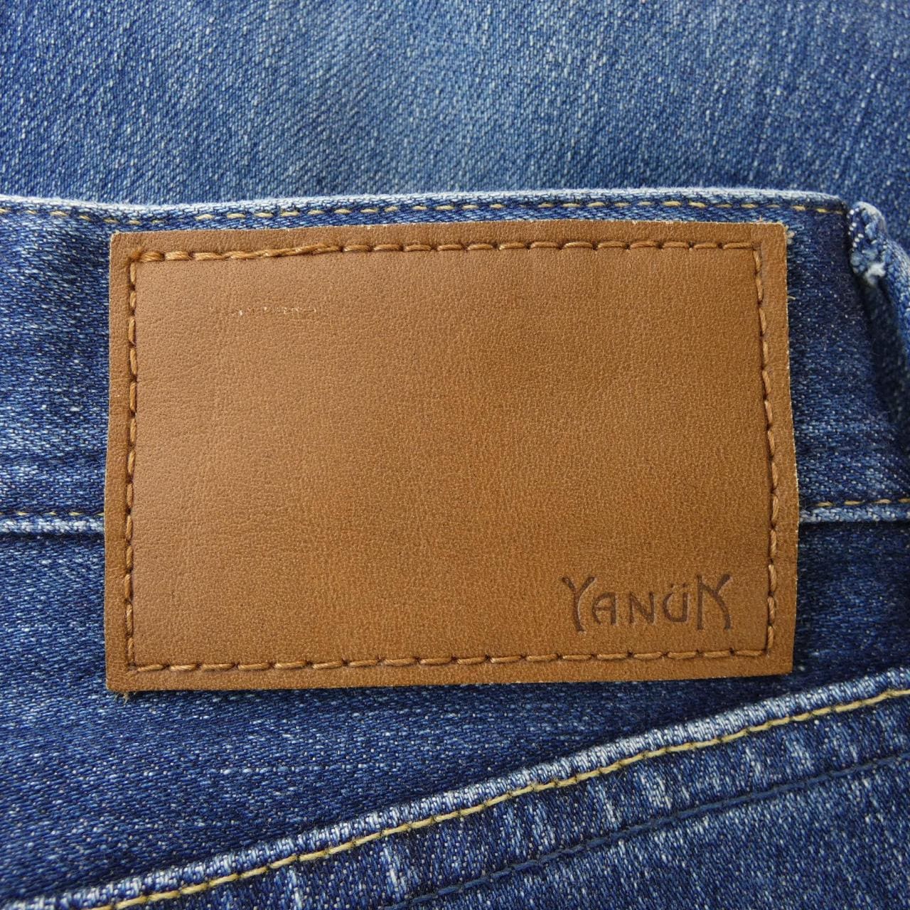 ヤヌーク YANUK ジーンズ