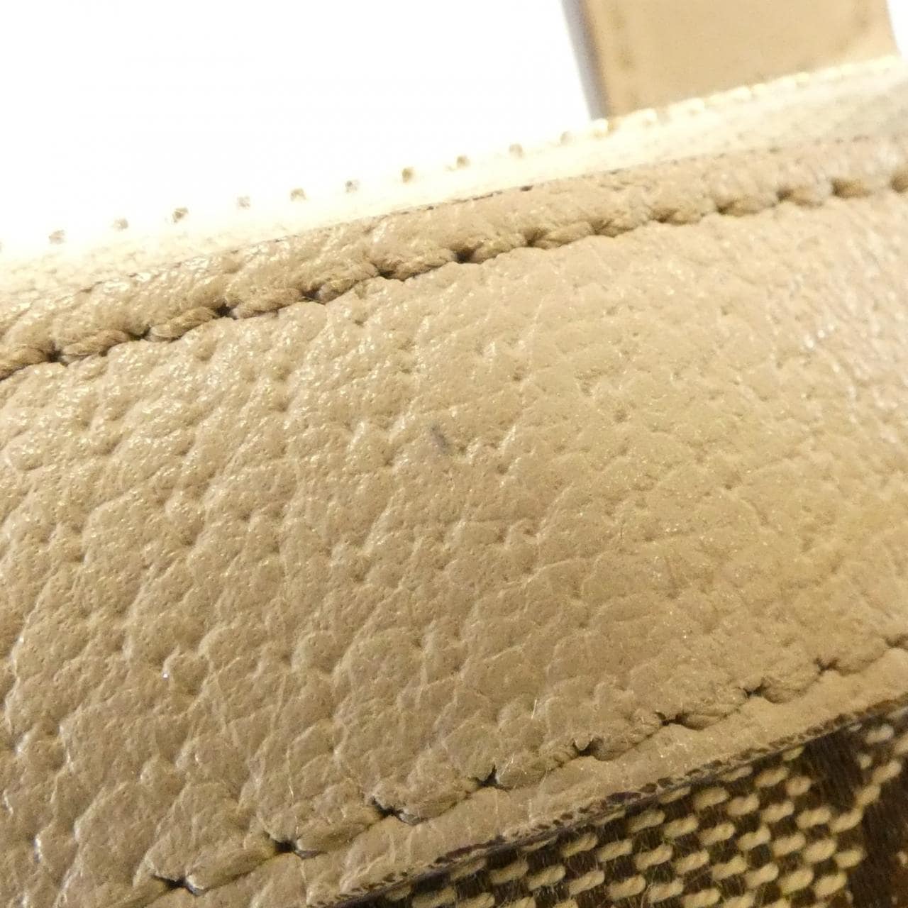 グッチ 141470 KY9JG バッグ