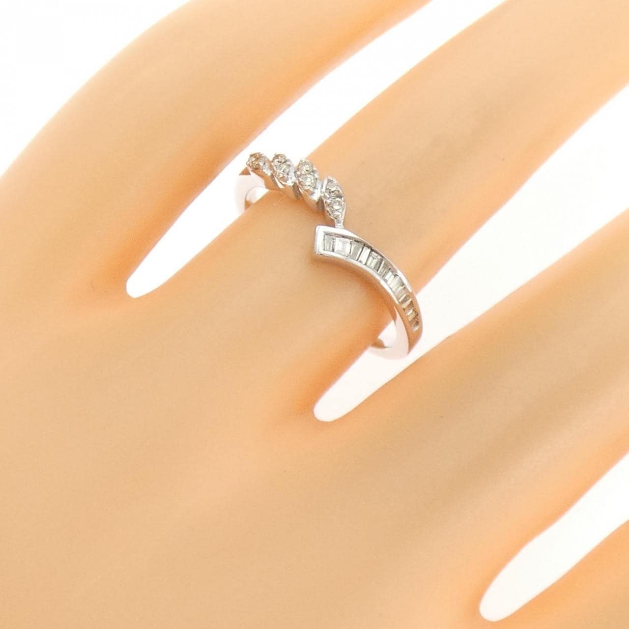 K18WG ダイヤモンド リング 0.15CT