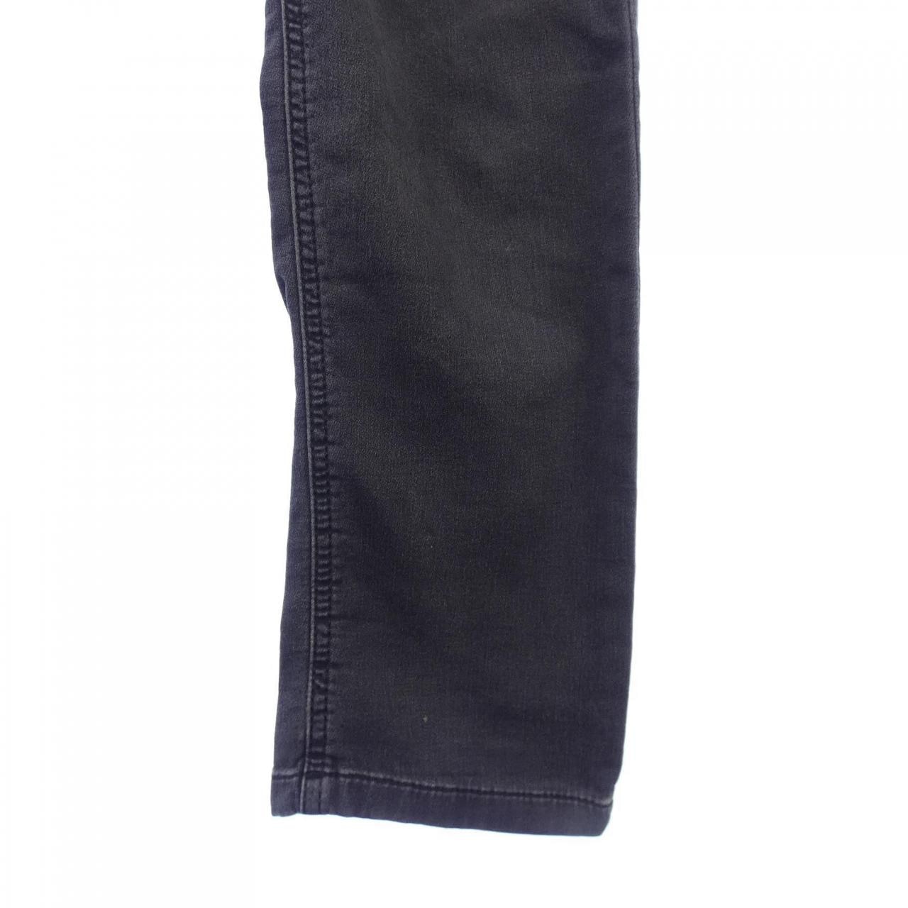 ディーゼル DIESEL KROOLEY CB-NE パンツ