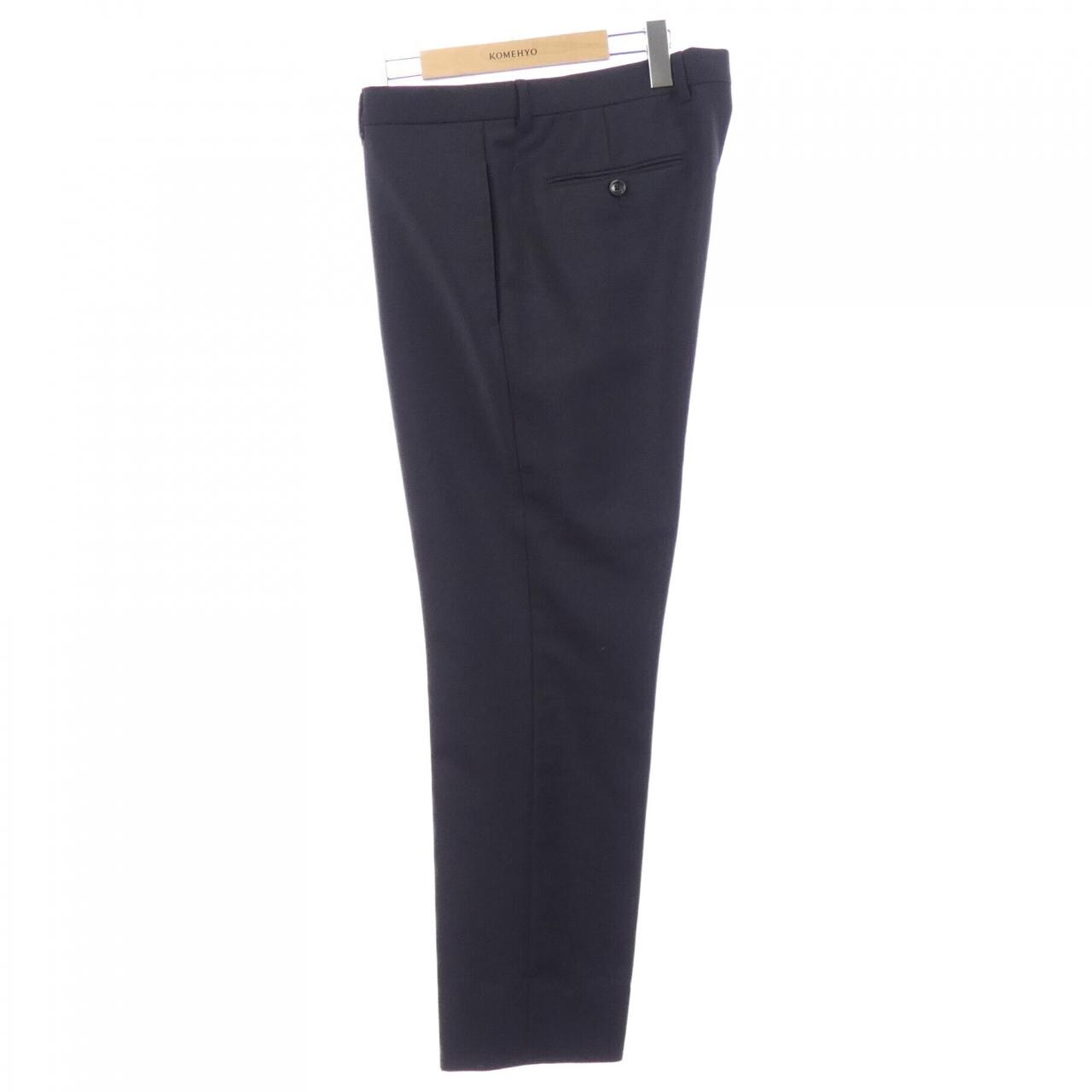 グッチ GUCCI 452593 Z592B スーツ