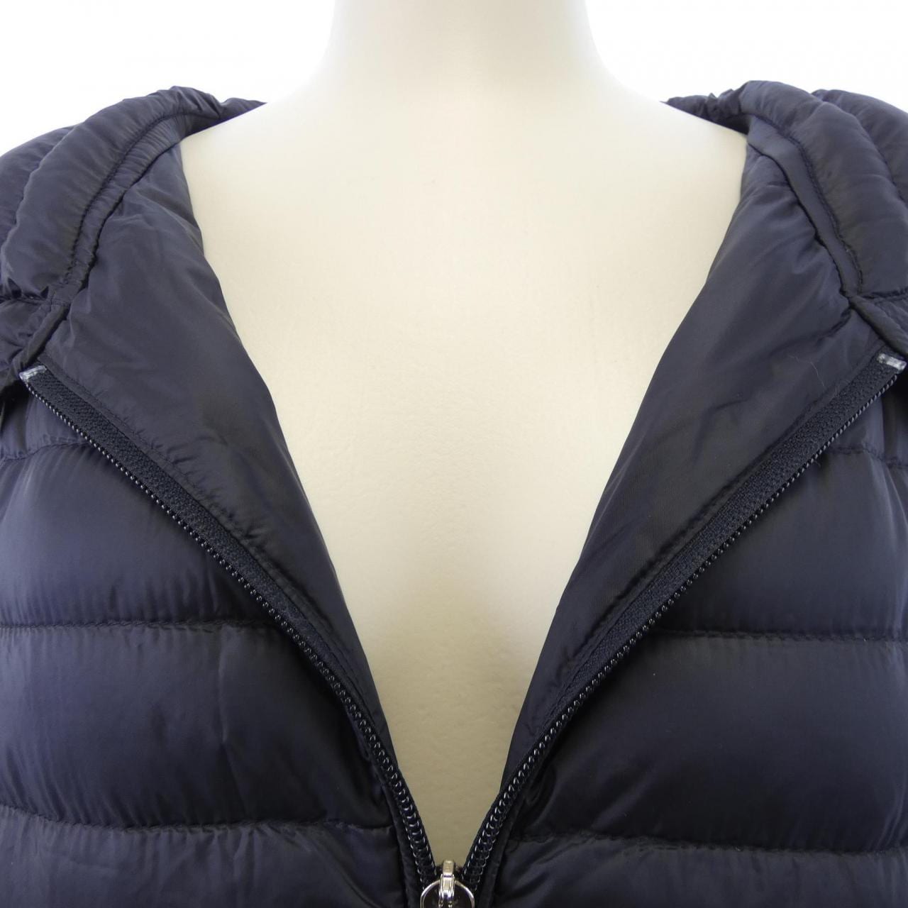 モンクレール MONCLER BARBEL ダウンコート