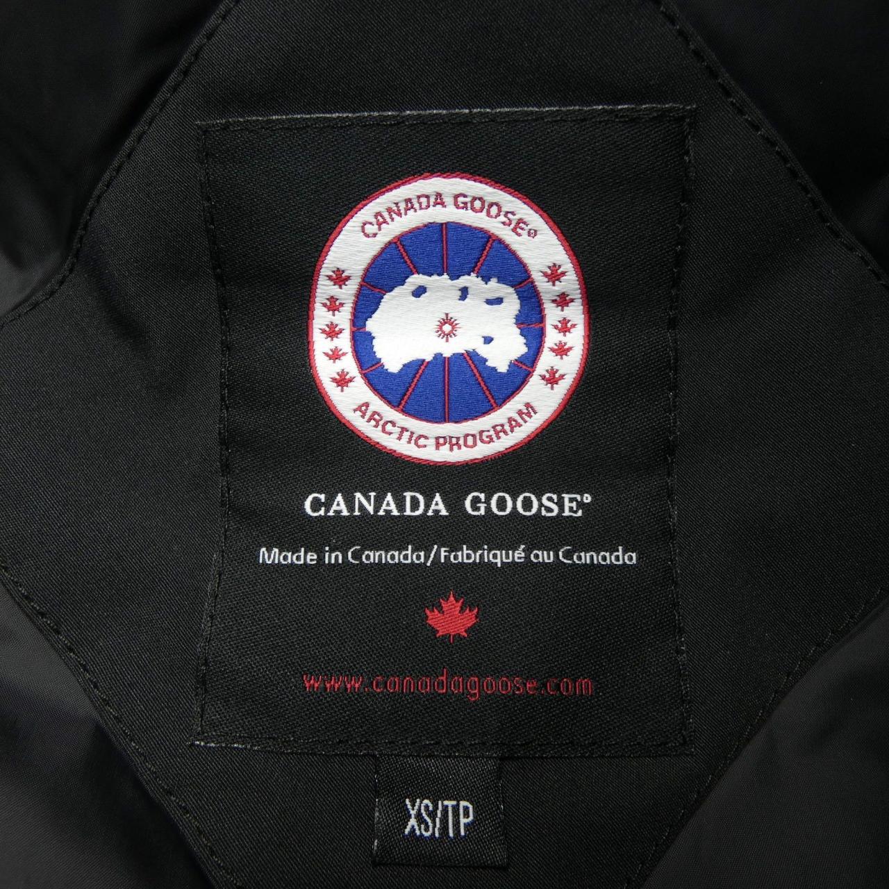 カナダグース CANADA GOOSE ダウンジャケット