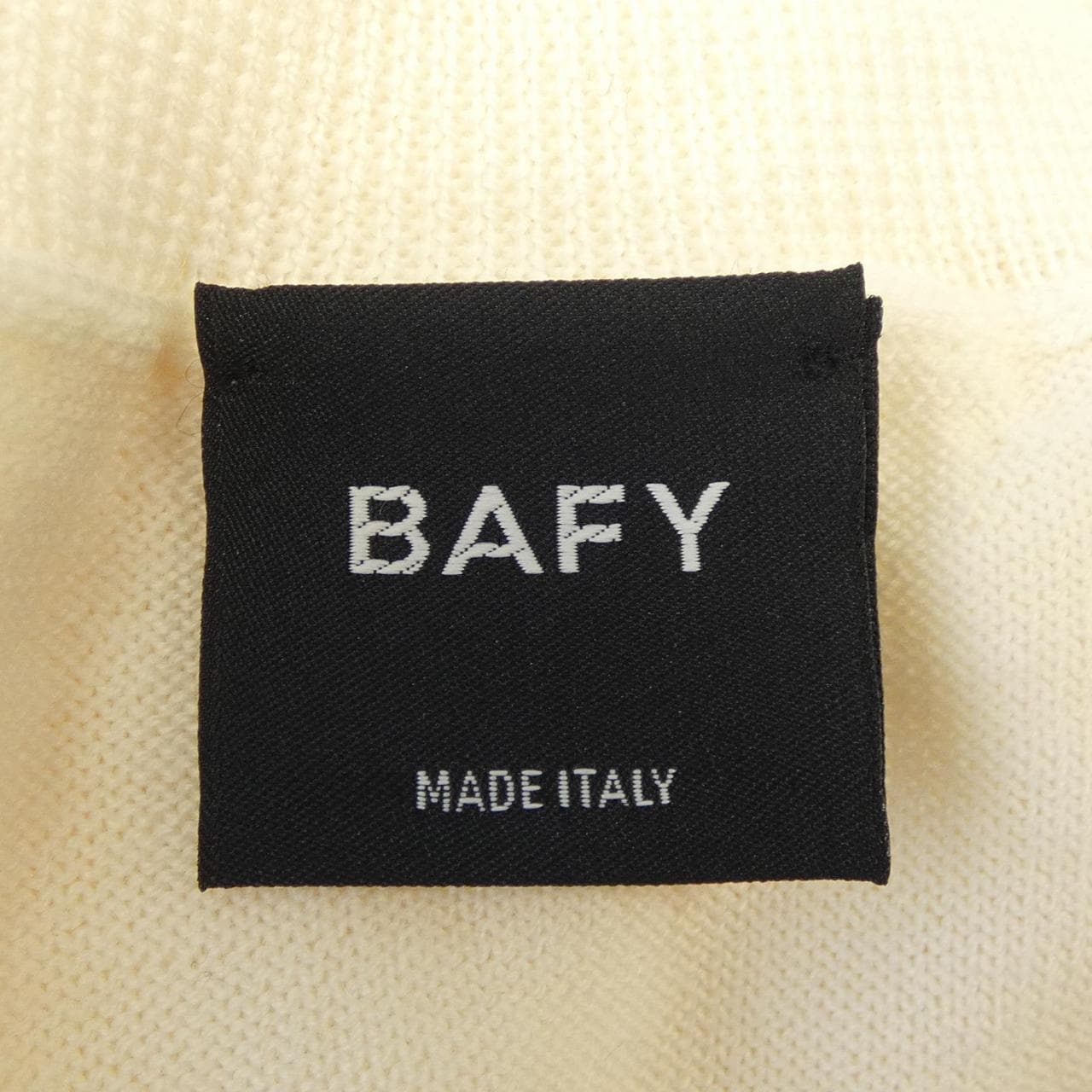 バフィー BAFY ニット
