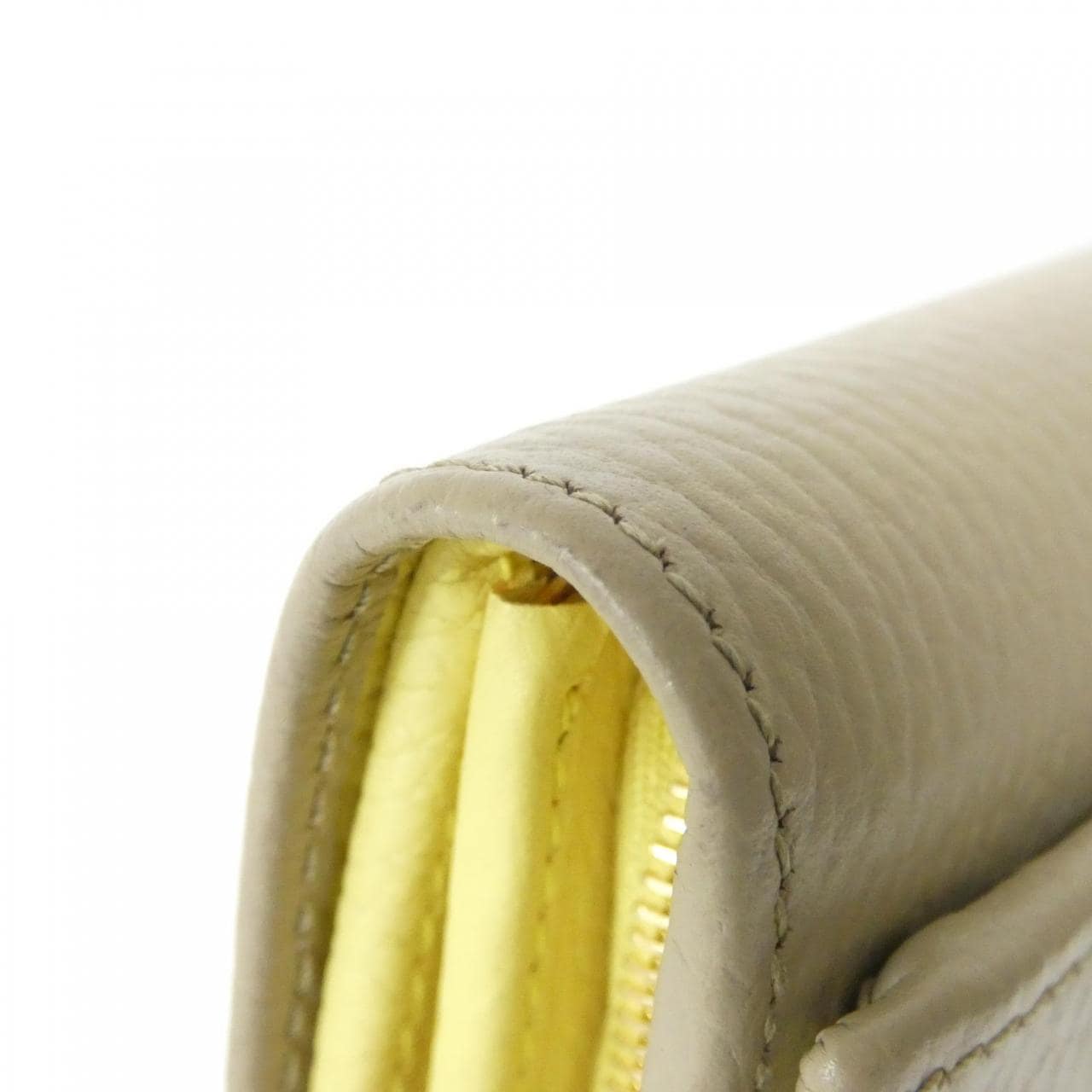 グッチ GG MARMONT 598587 CAO2G 財布