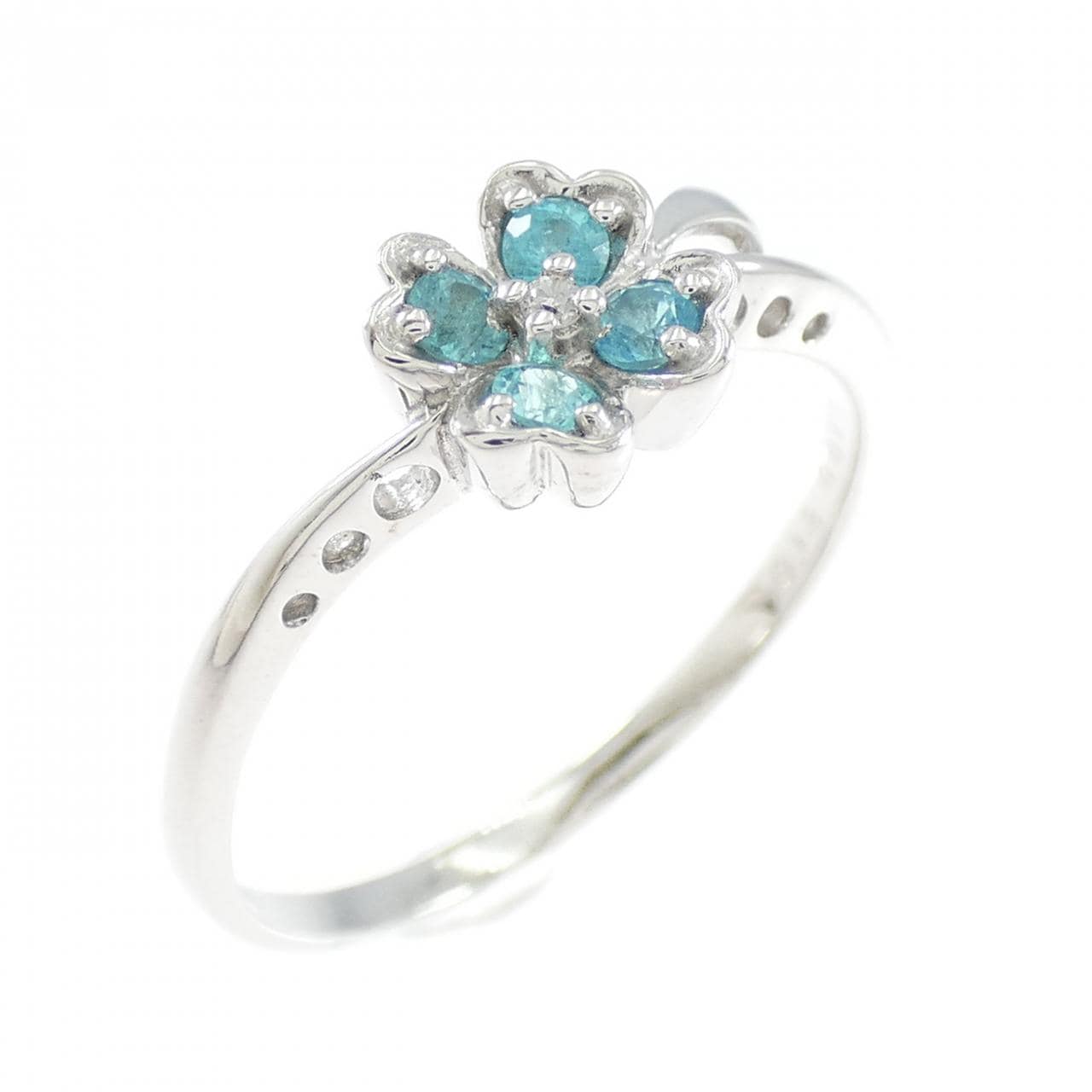 K18WG フラワー トルマリン リング 0.13CT