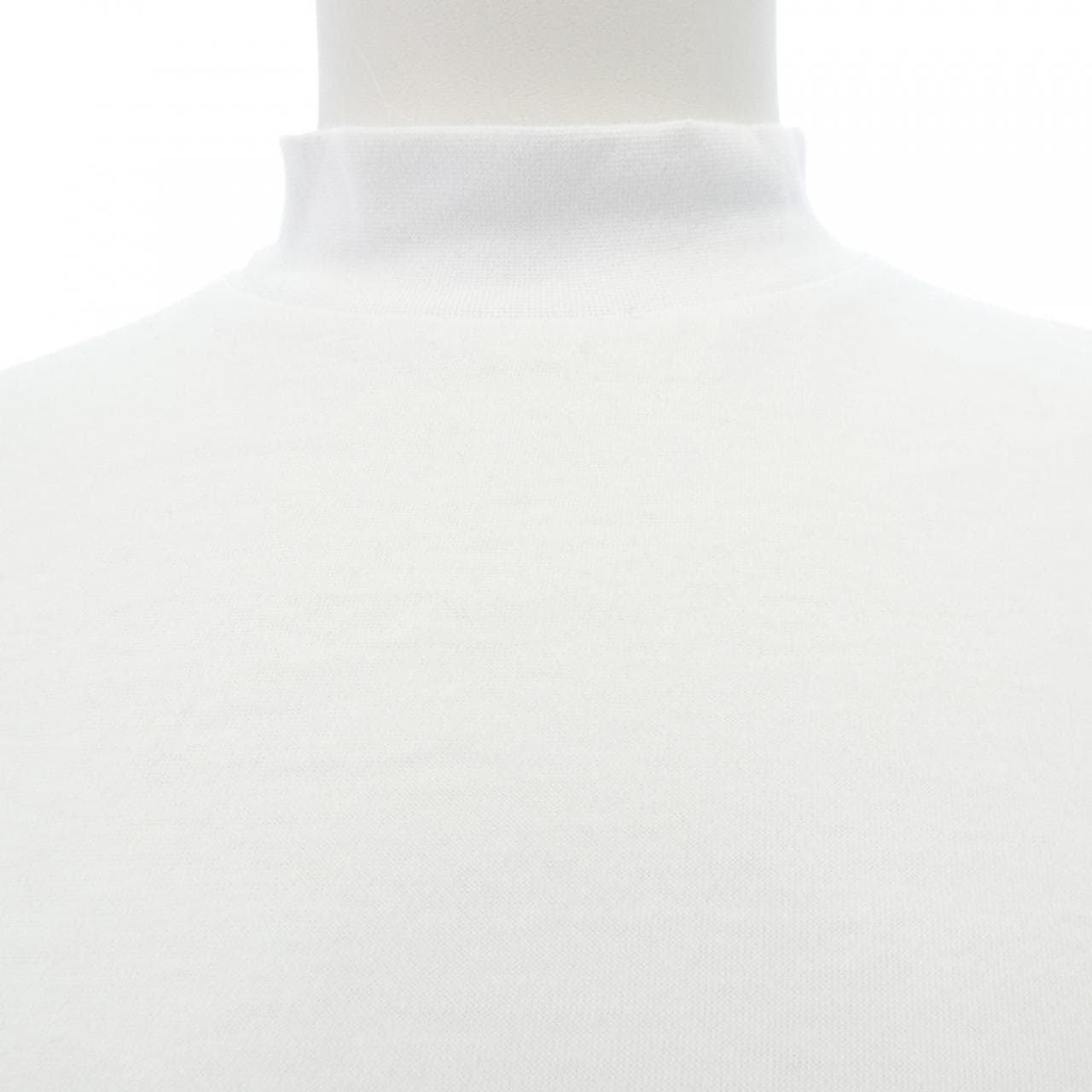 アンティーチポ ANTICIPO トップス