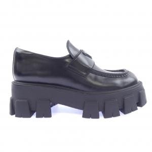 Prada PRADA單色平底鞋三角LOGO 1D649M鞋