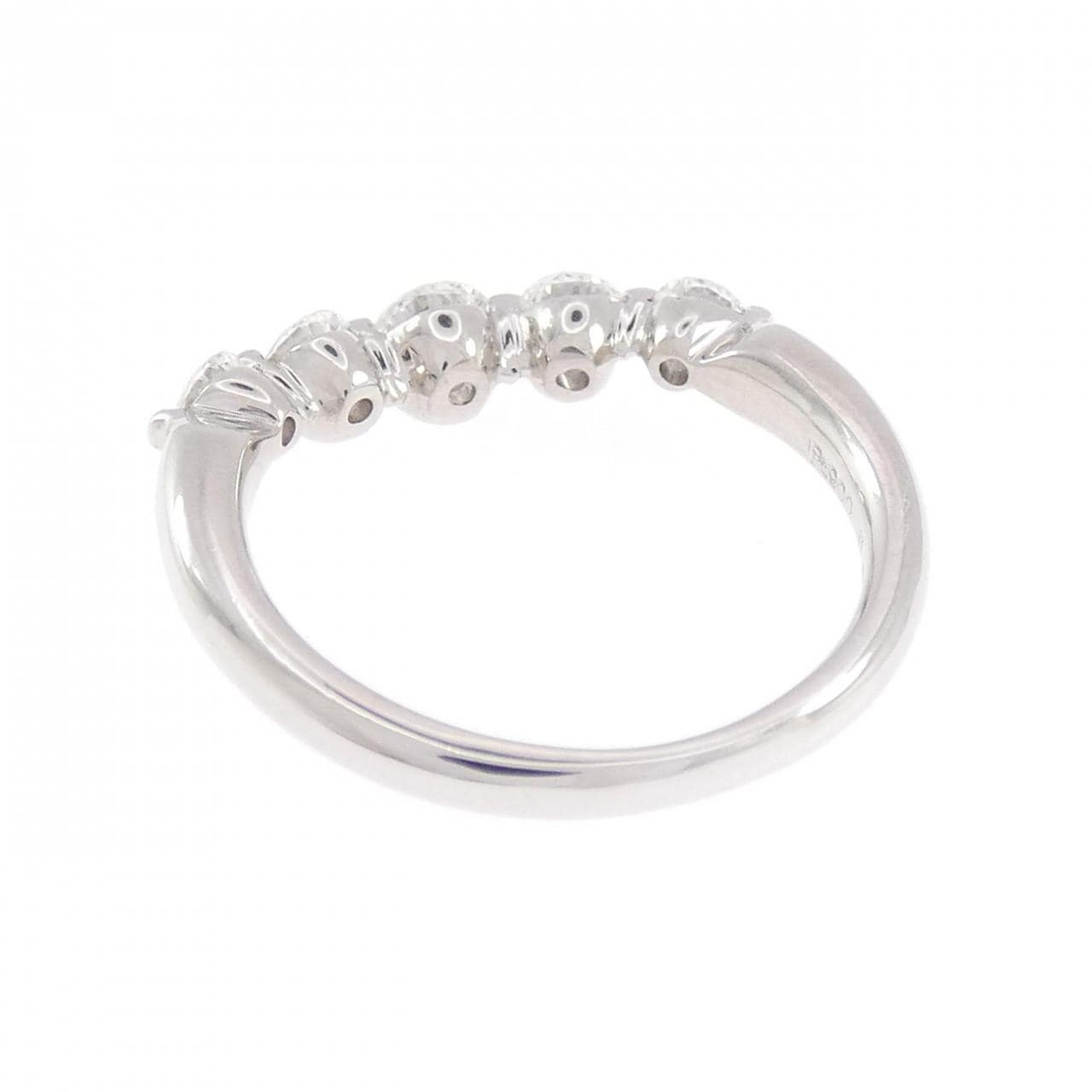 PT900 ダイヤモンド リング 0.704CT