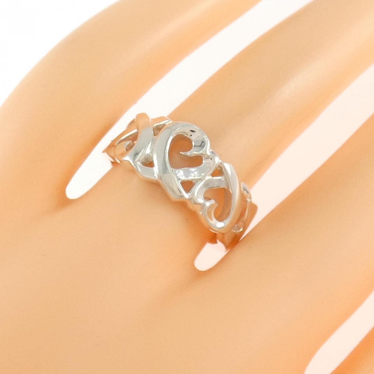 ティファニー トリプルラビングハート リング