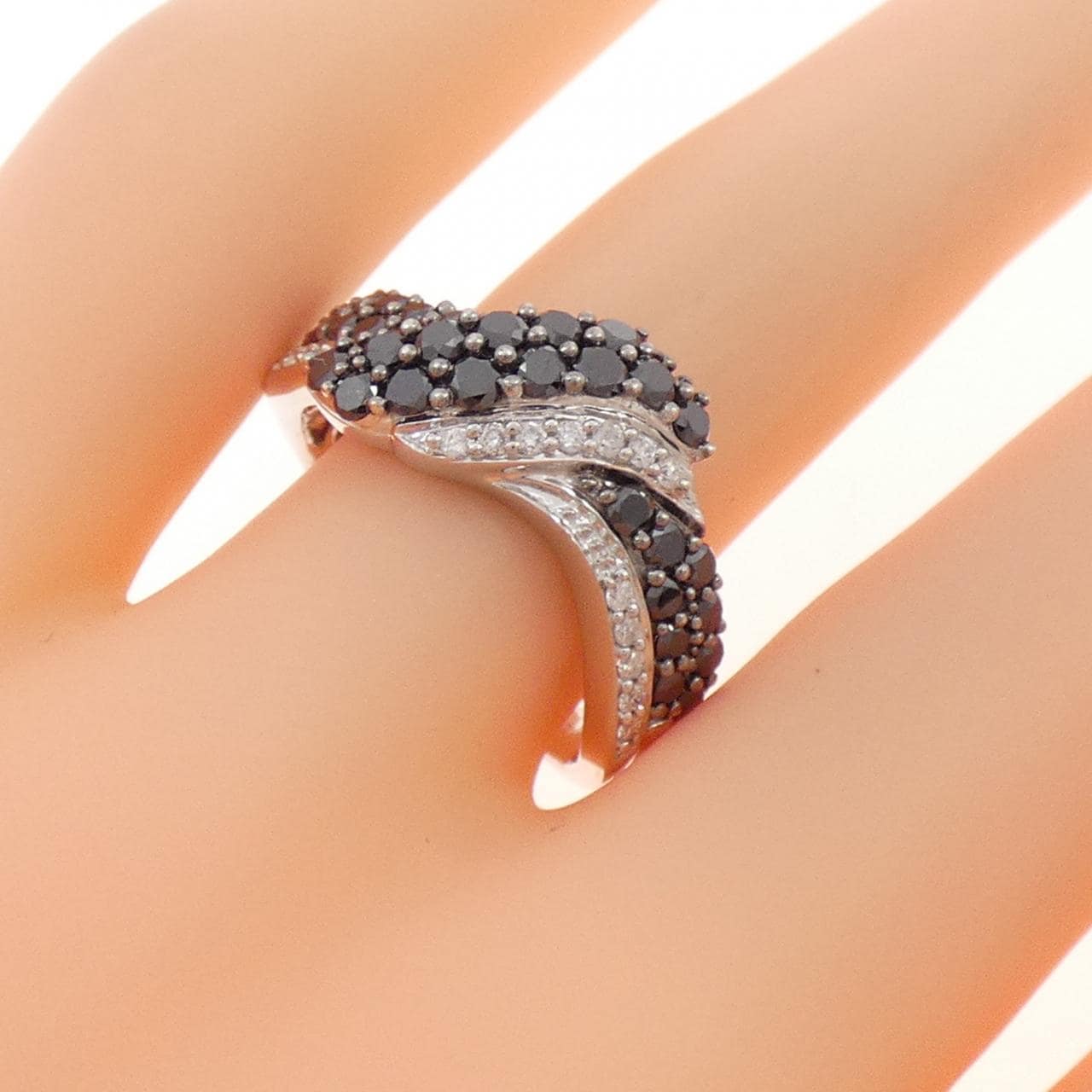 K18WG ダイヤモンド リング 1.00CT