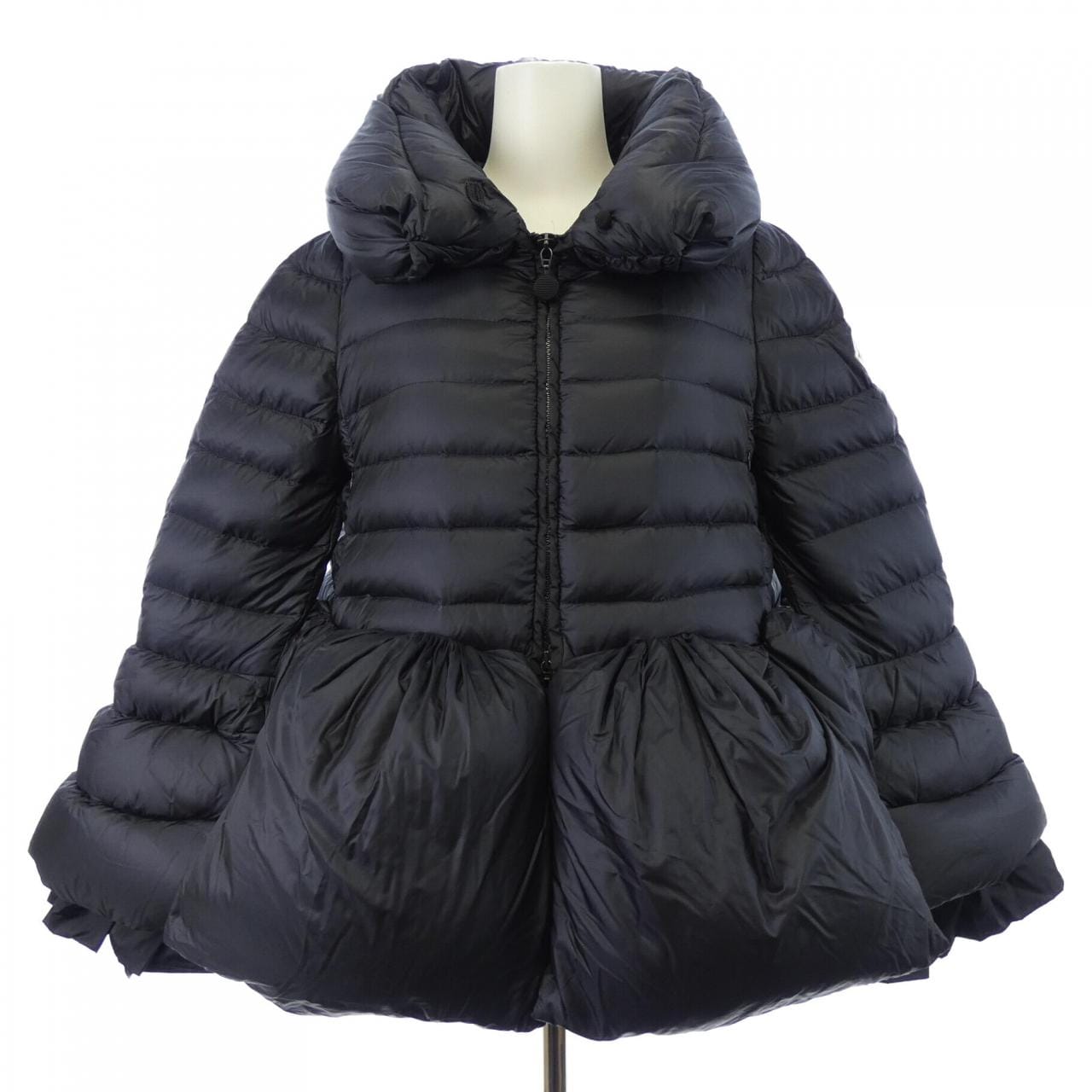 モンクレール MONCLER LOEILL ダウンジャケット