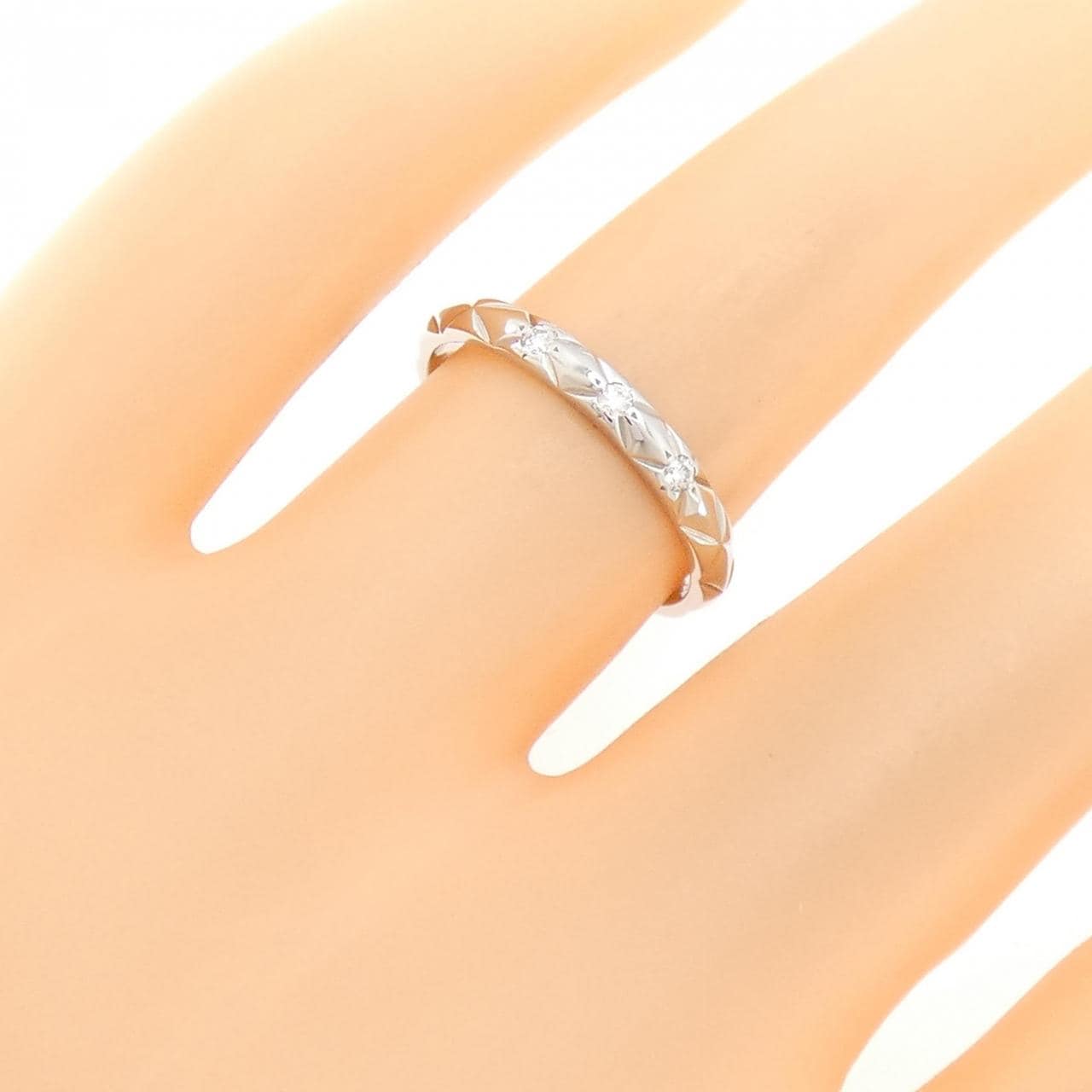 CHANEL matelasse ring