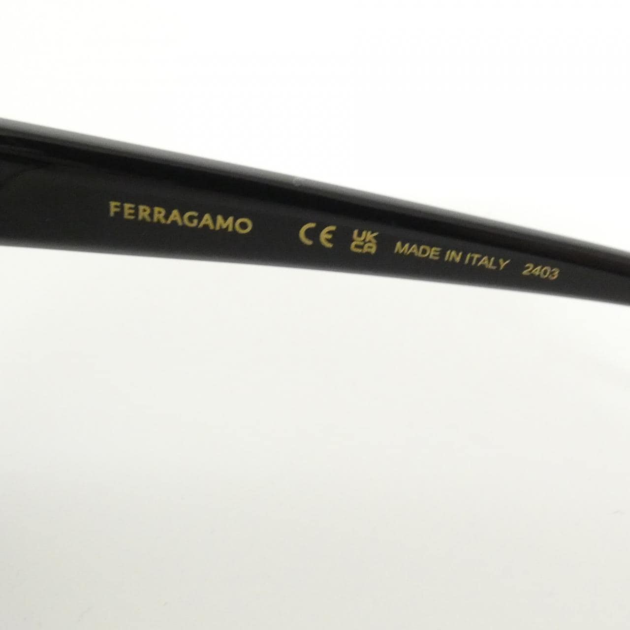 【新品】サルヴァトーレフェラガモ SF1114SLB サングラス