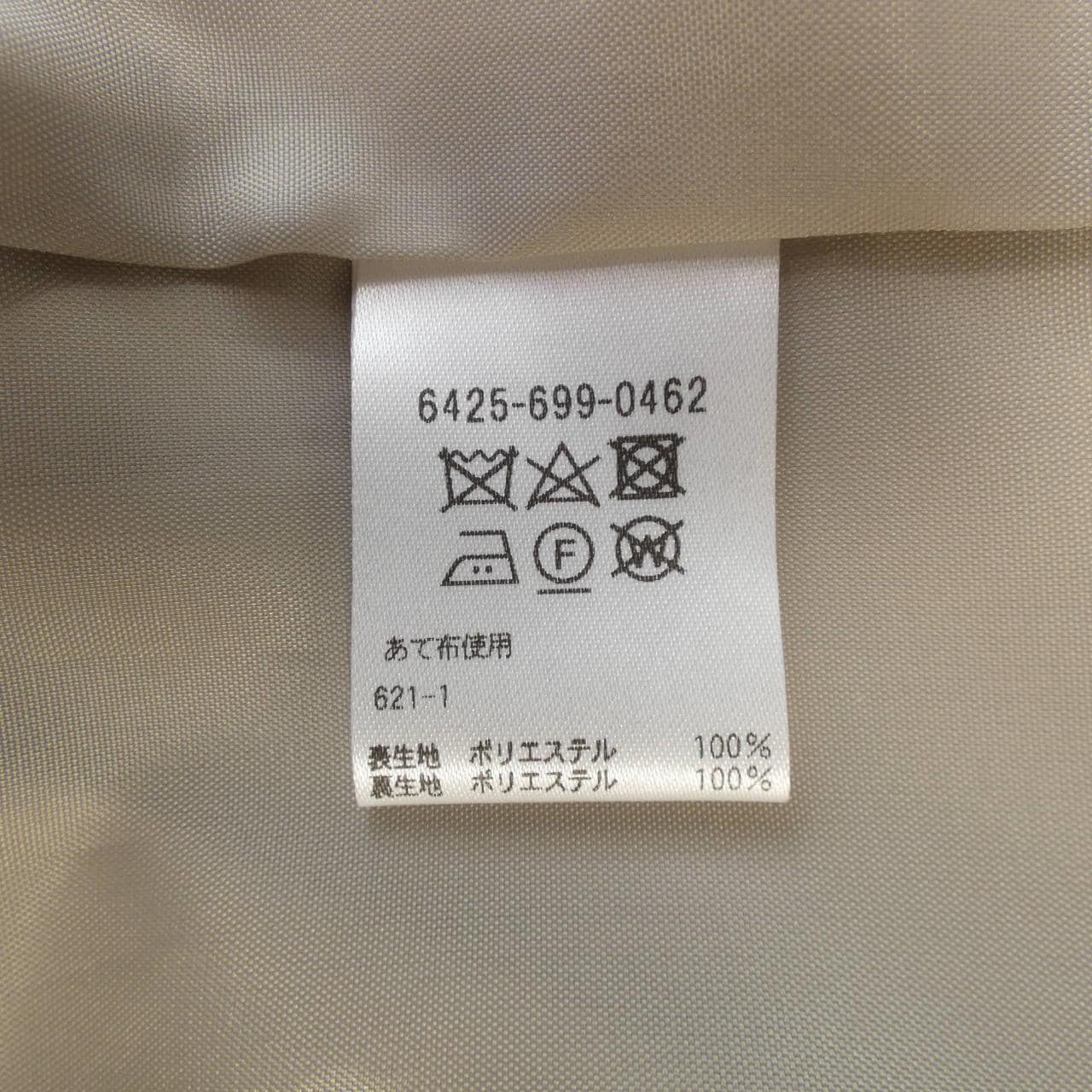 アデイインザライフ A DAY IN THE LIFE コート