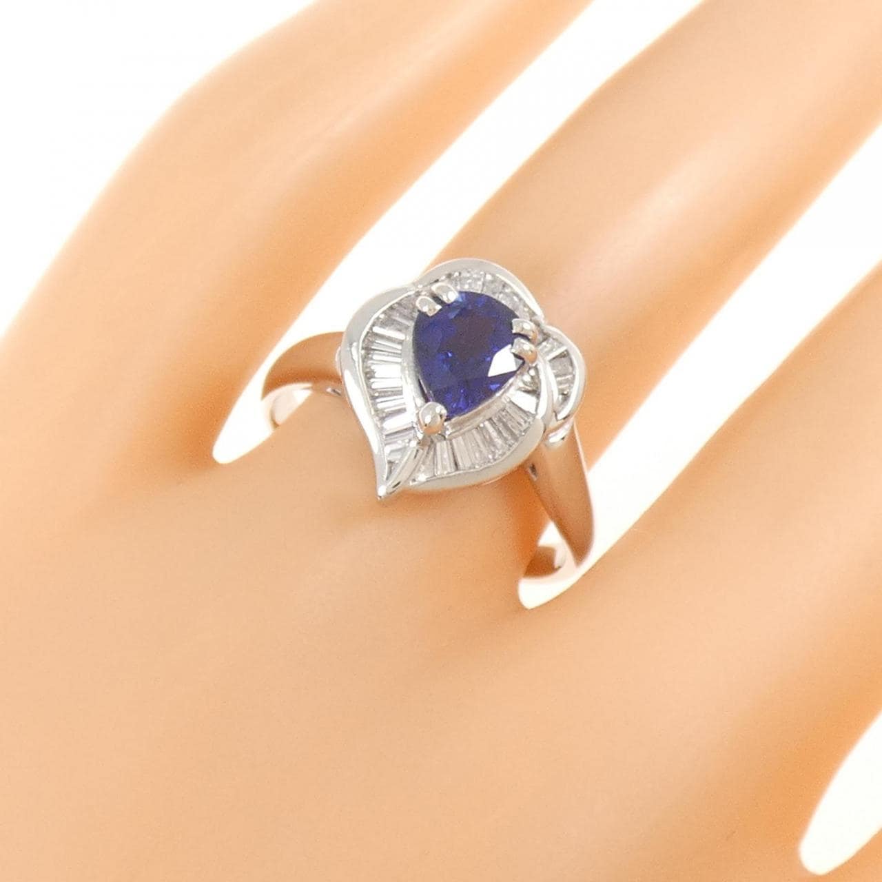 PT900 サファイヤ リング 1.18CT