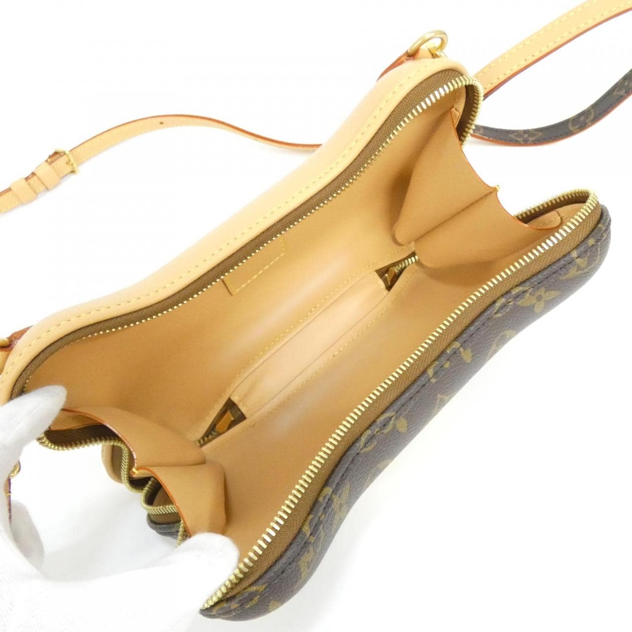 ルイヴィトン モノグラム(LV VERS) ボーン ウェアラブル ウォレット M12615 ショルダーバッグ