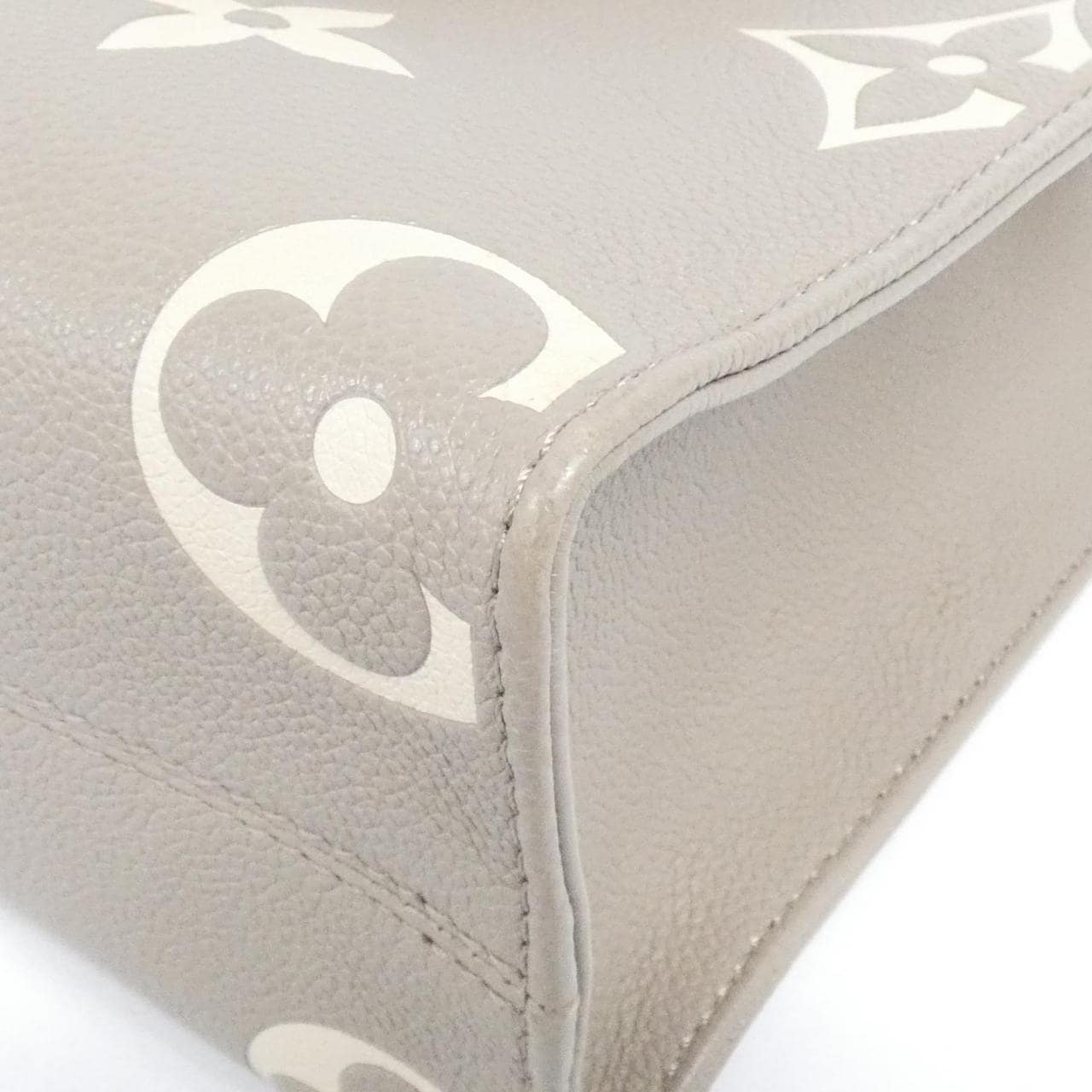 ルイヴィトン バイカラー モノグラム アンプラント オンザゴー PM M45779 バッグ