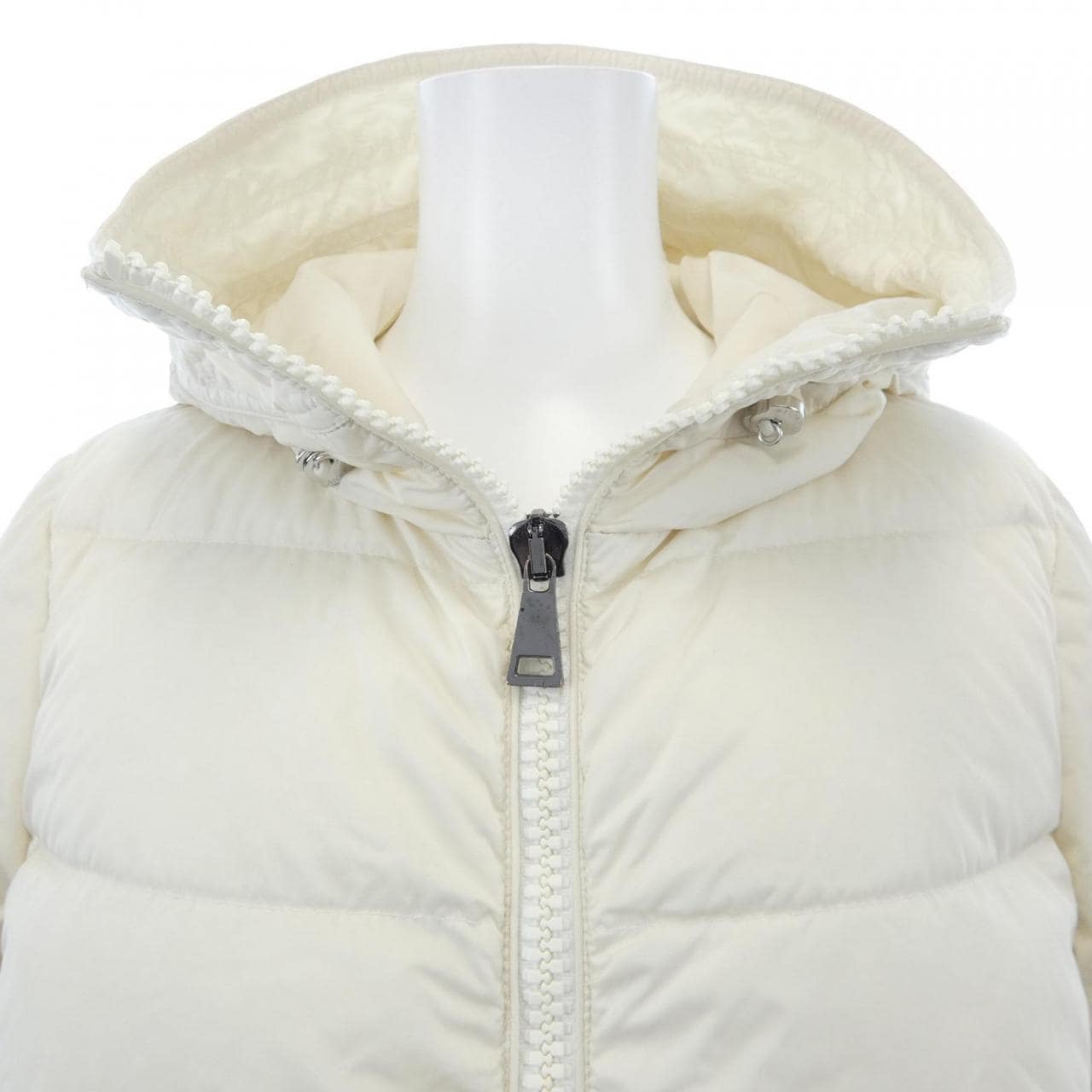 モンクレール MONCLER NESEA ダウンジャケット