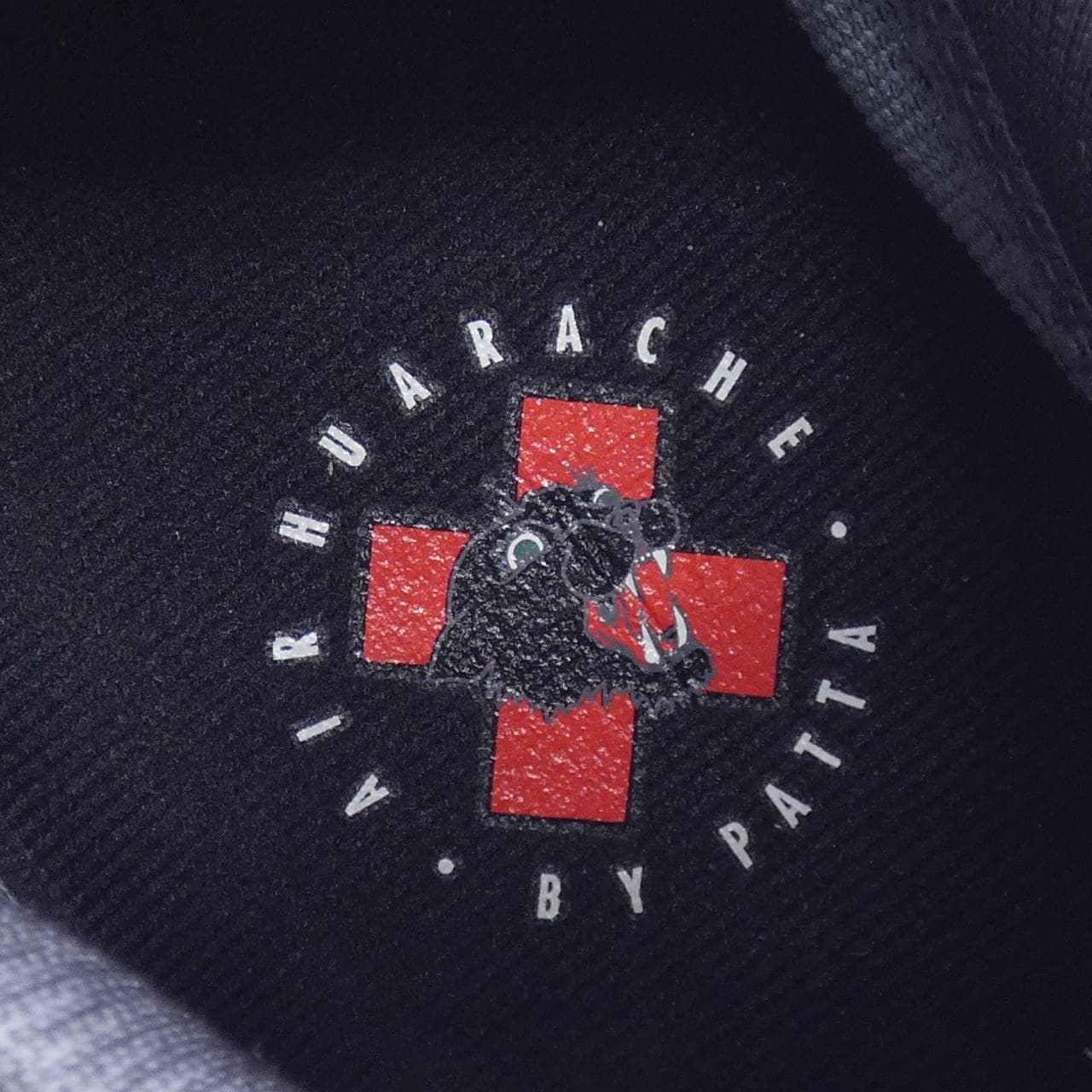 ナイキ NIKE FJ4201-001 スニーカー