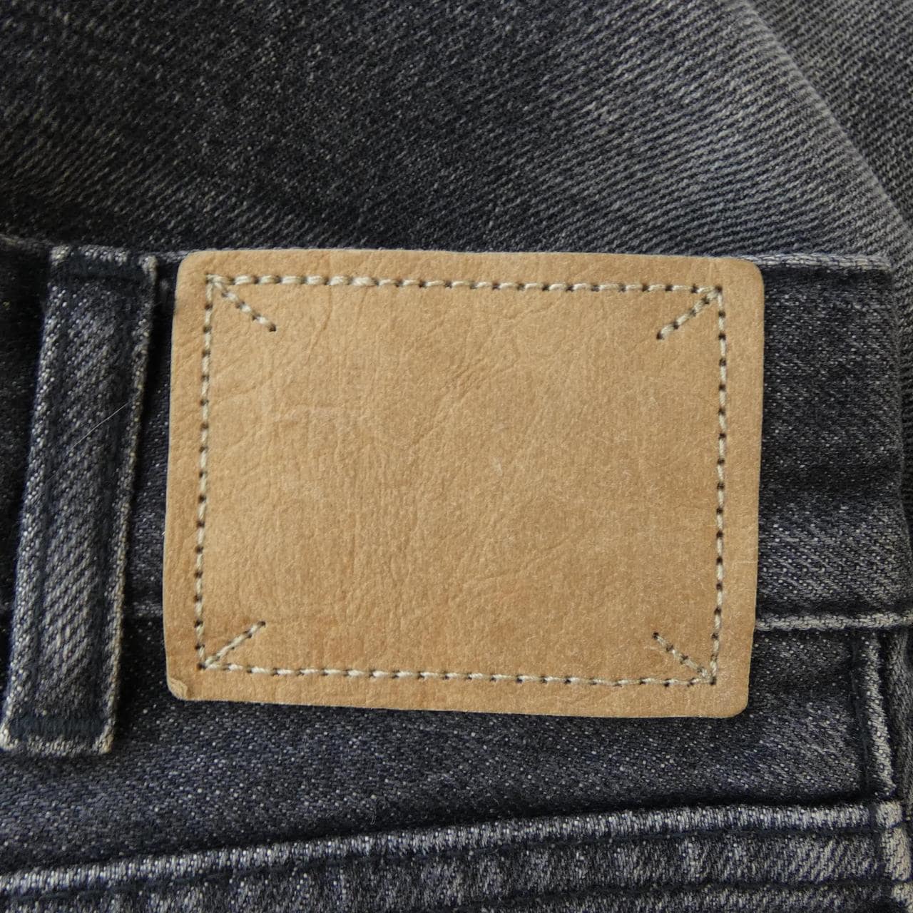 セリーヌ CELINE キティジーンズ KITTY JEANS 2N778444W ジーンズ