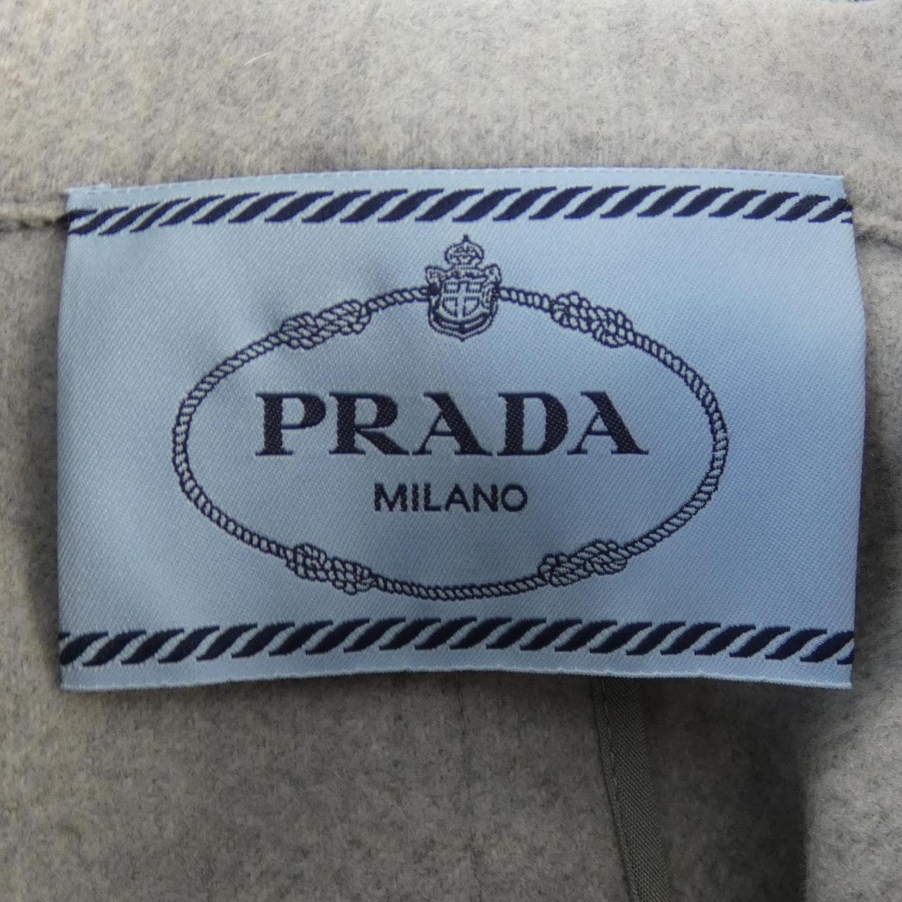 プラダ PRADA コート