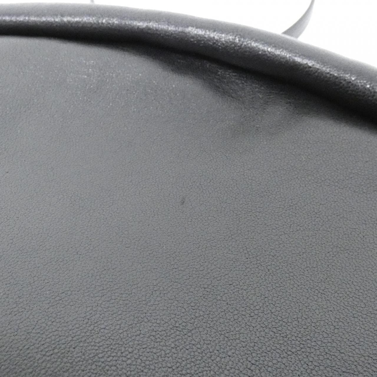 CELINE半月形软肩包 124142T88