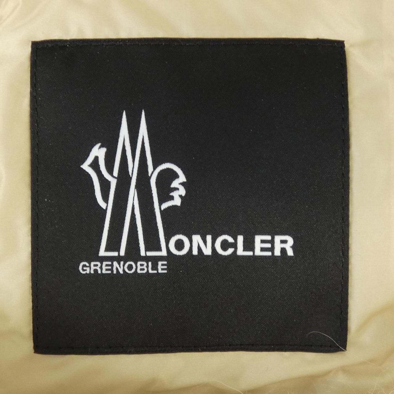 モンクレールグルノーブル MONCLER GRENOBLE 20983G00004 ダウンジャケット