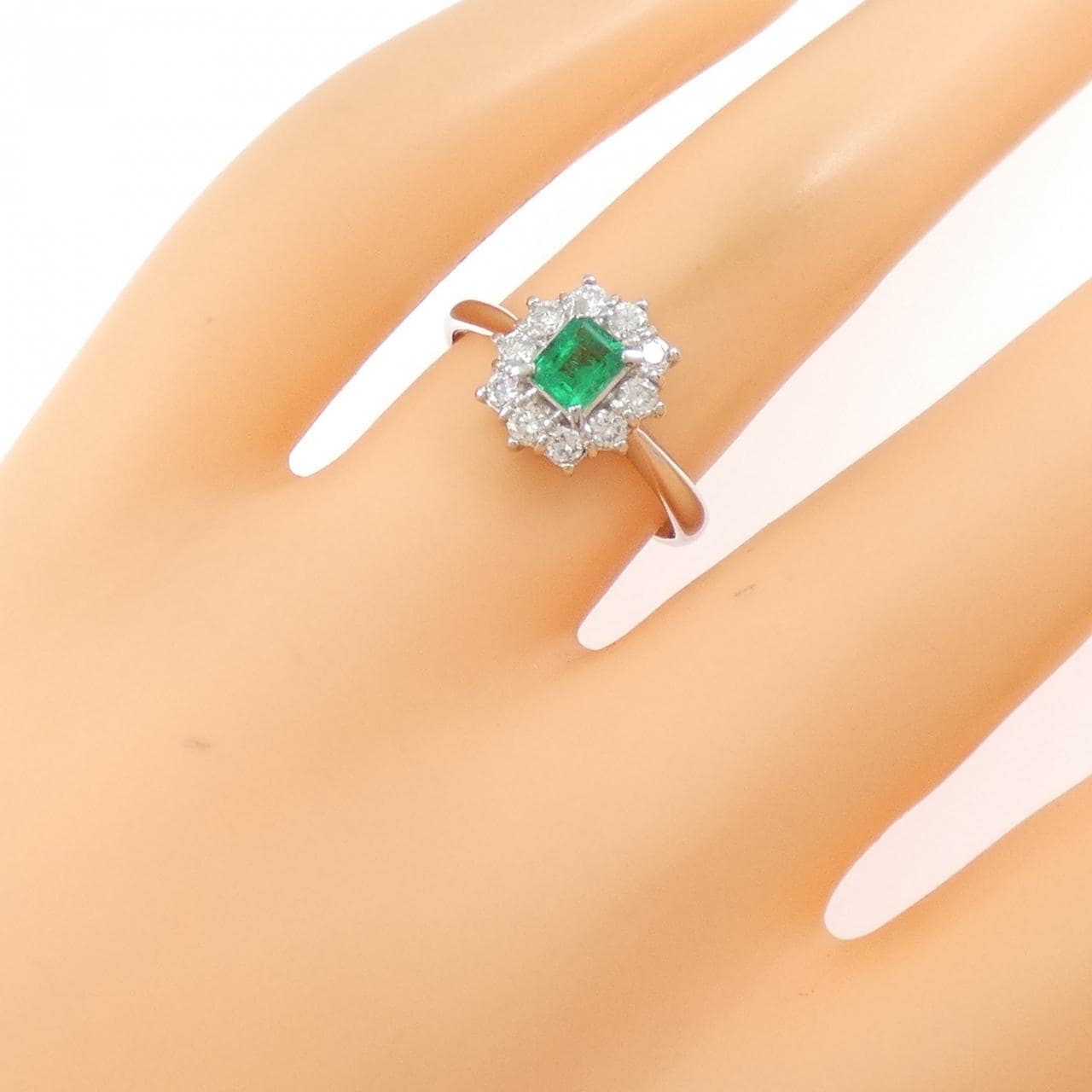PT900 エメラルド リング 0.33CT