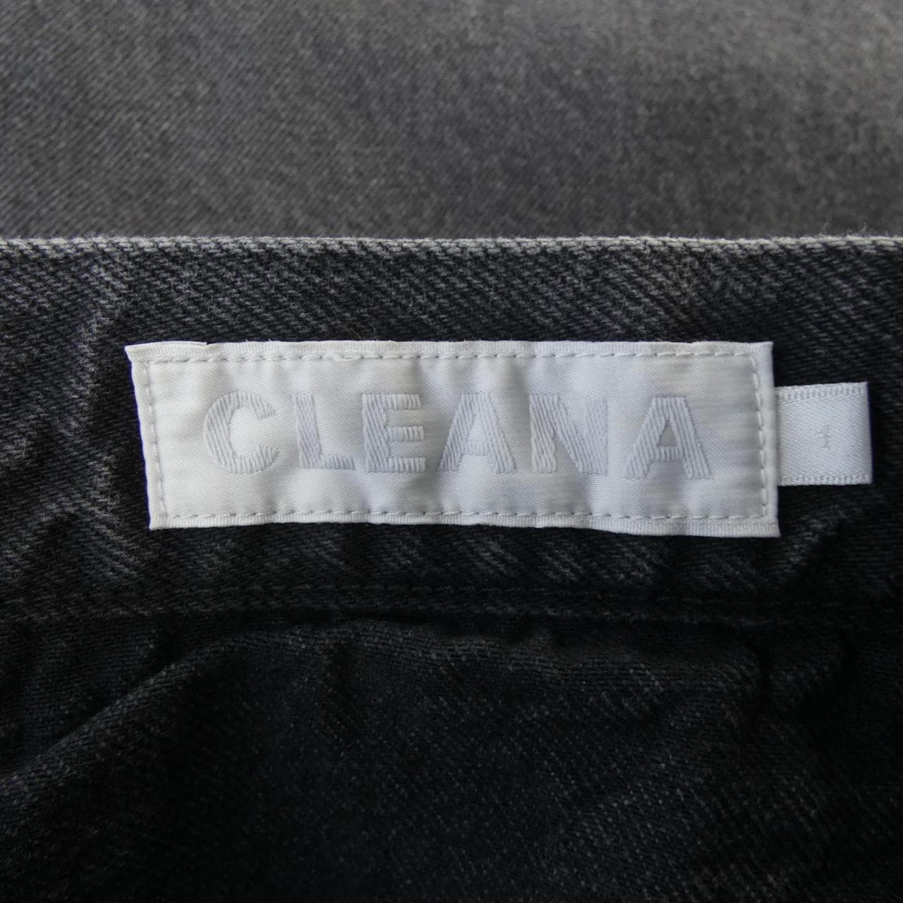 クリーナ CLEANA パンツ