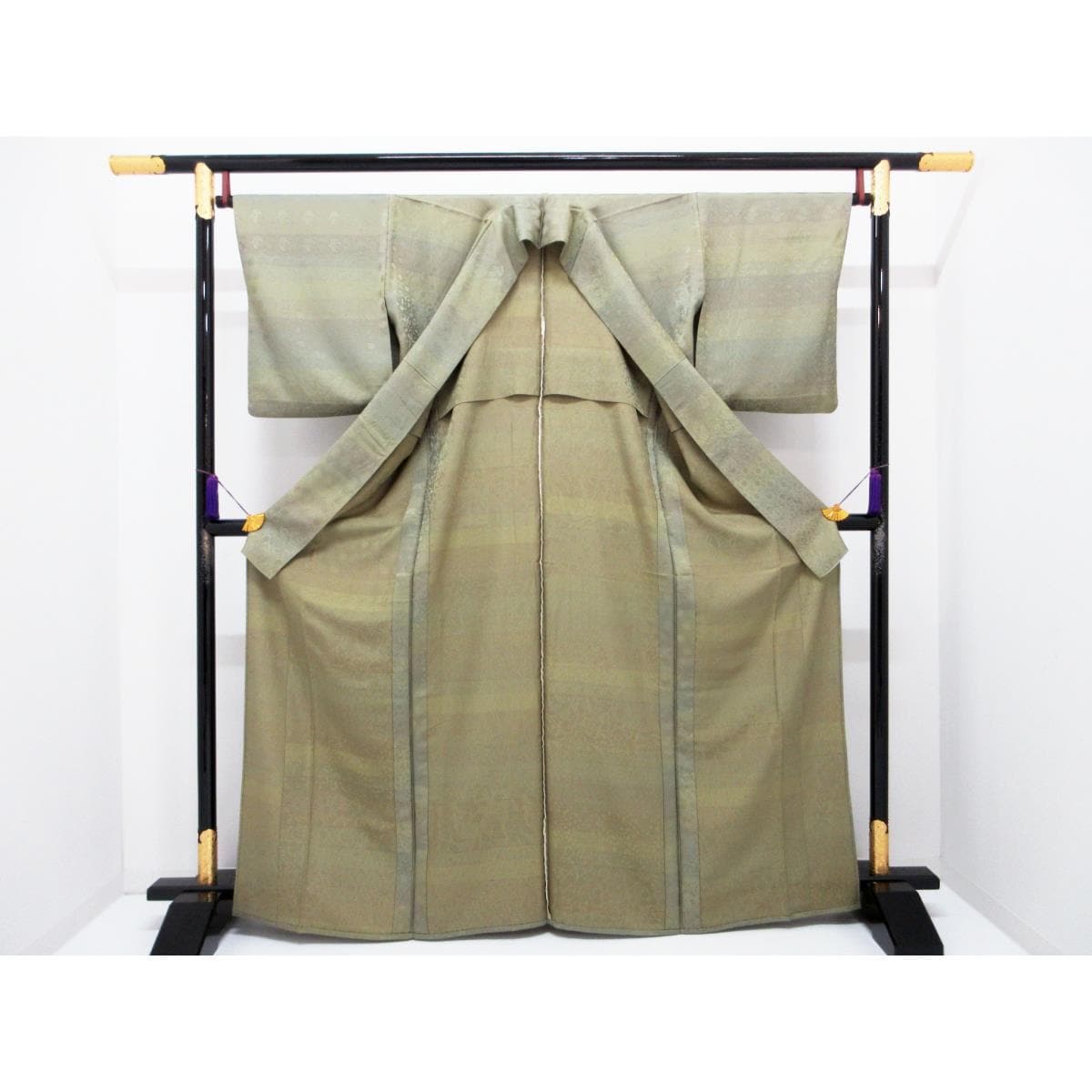 Single coat, small pattern, blurred dyeing