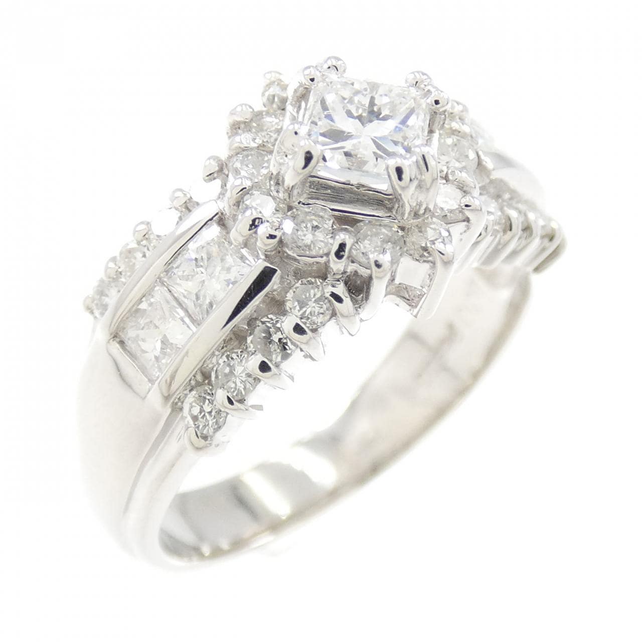 PT900 ダイヤモンド リング 1.00CT