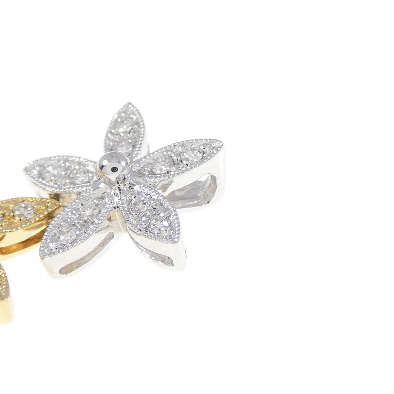 750WG/750YG サファイヤ ペンダント 3.60CT