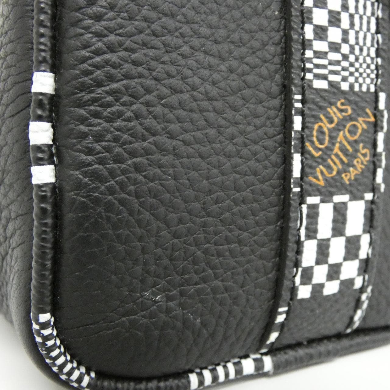 ルイヴィトン ダミエ ディストーテッド シティ キーポル XS M80202 ショルダーバッグ