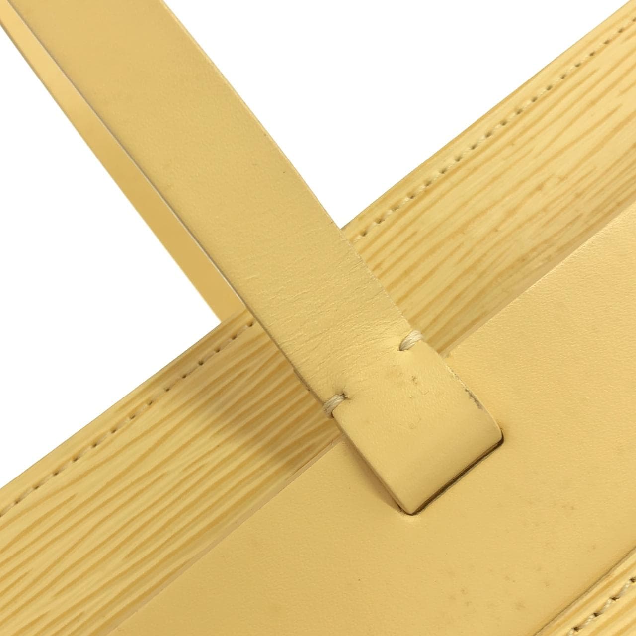 ルイヴィトン エピ クロワゼット GM M5250A ショルダーバッグ