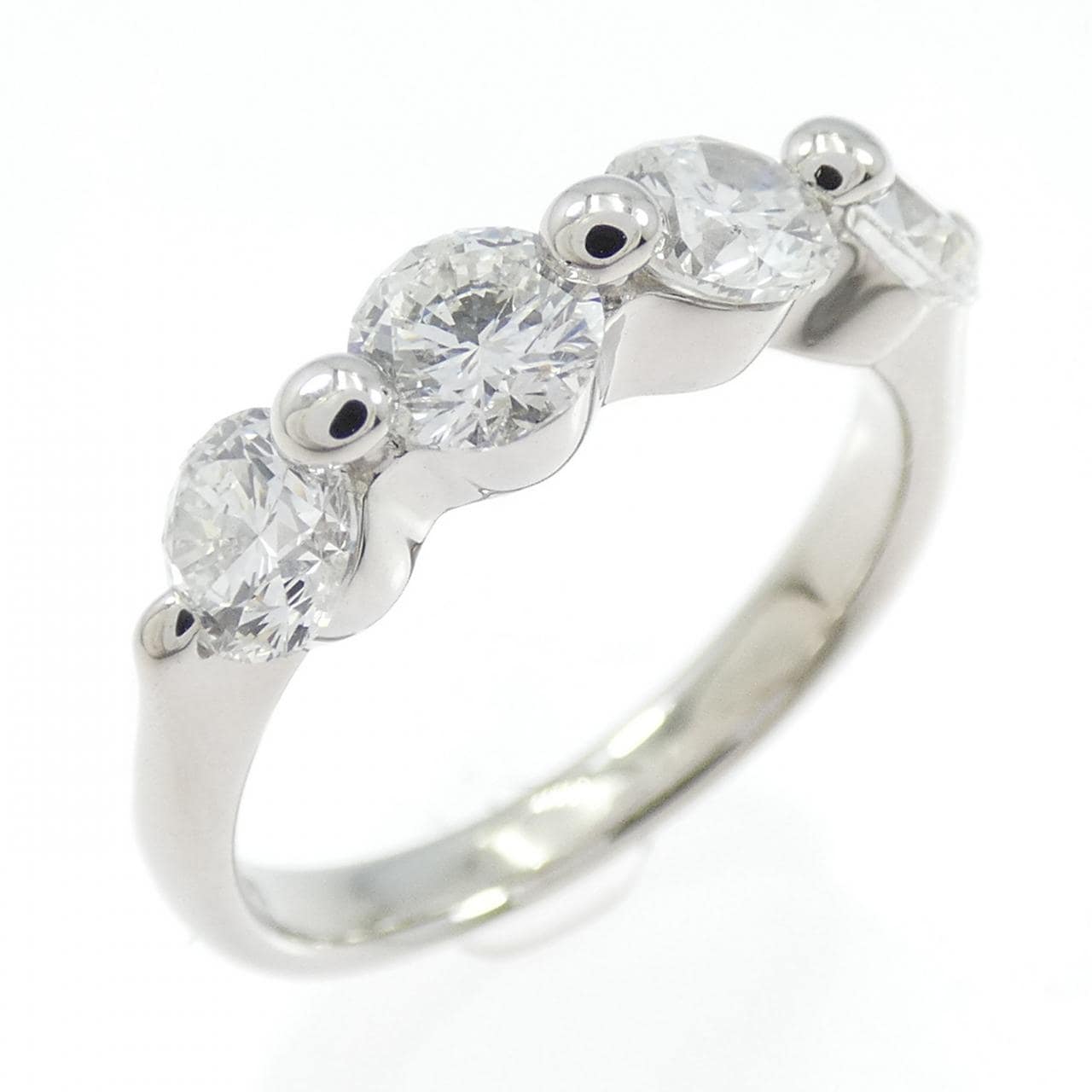 PT900钻石戒指 1.32克拉