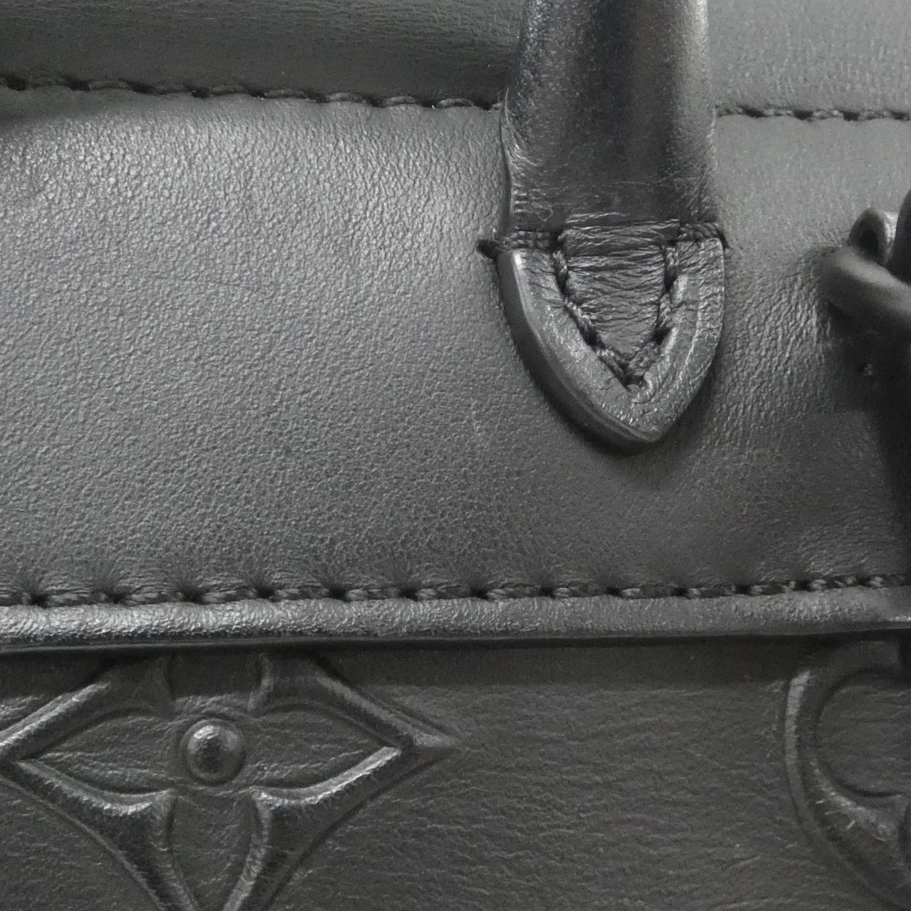 LOUIS VUITTON Monogram Seal Steamer XS M58707 肩背包