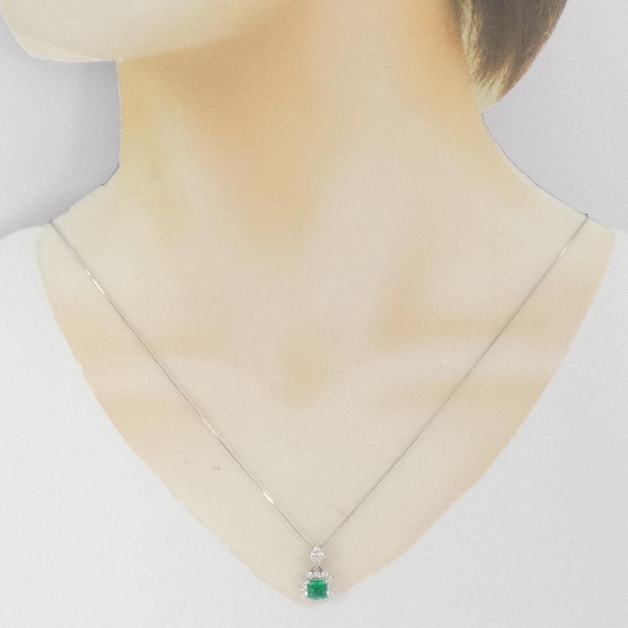 PT900/PT850 Emerald Necklace 0.88CT