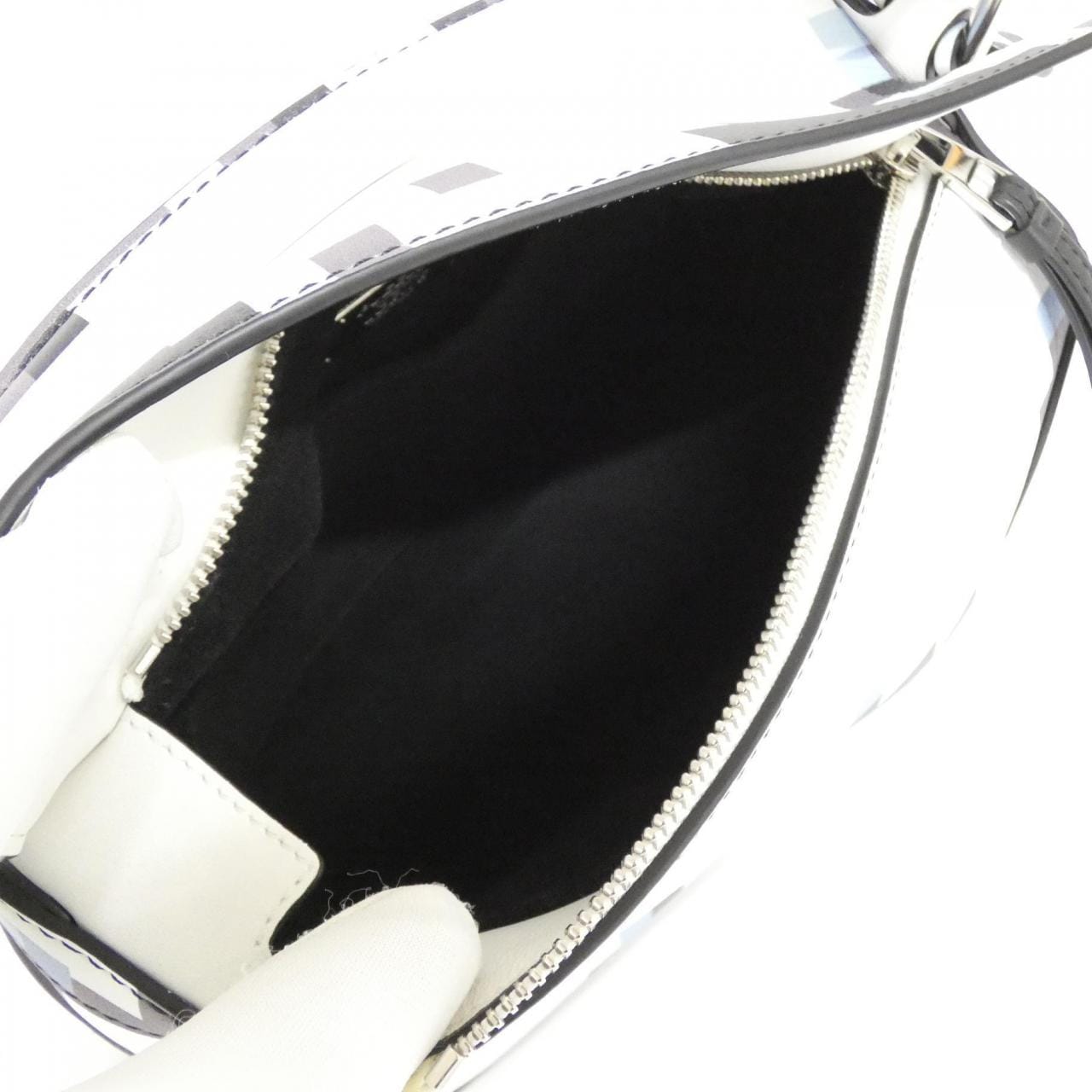 ロエベ パズル 10 ピクセル リエディション A510P60X28 バッグ