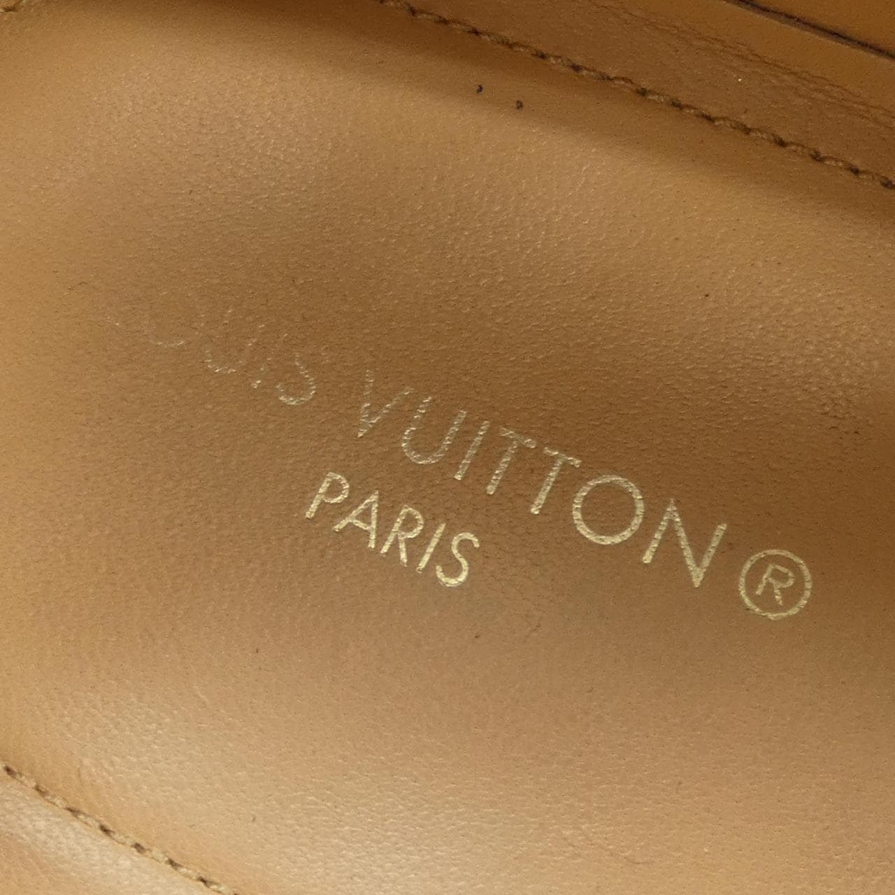 LOUIS VUITTON VUITTON Loafers