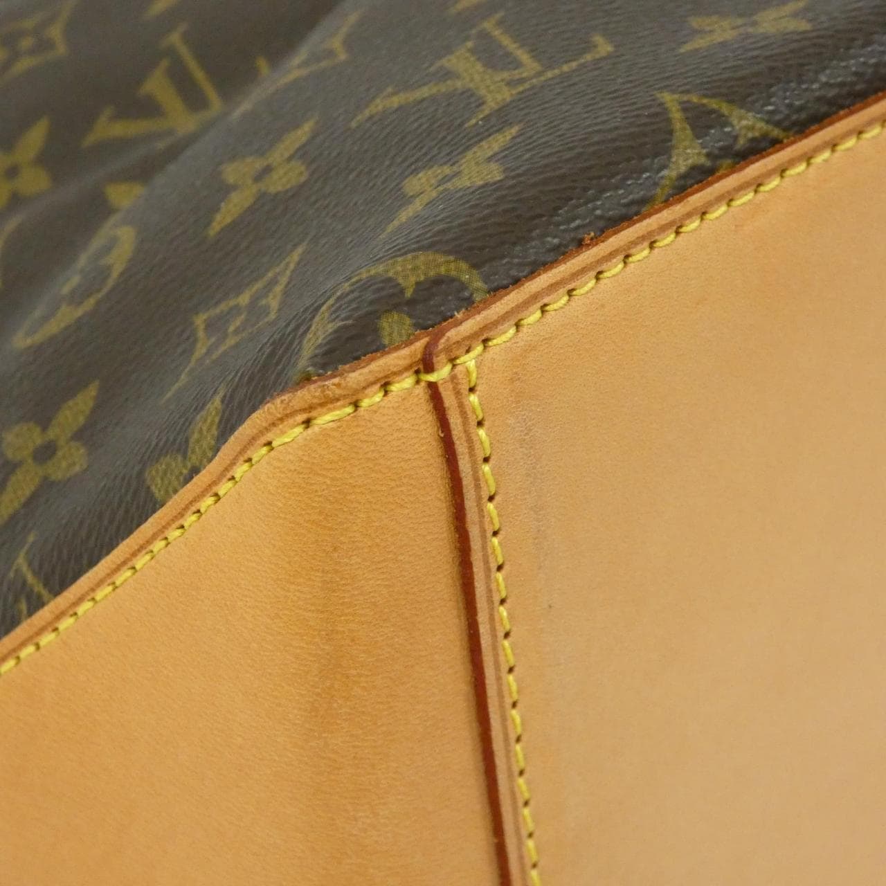 ルイヴィトン モノグラム カバ メゾ M51151 バッグ