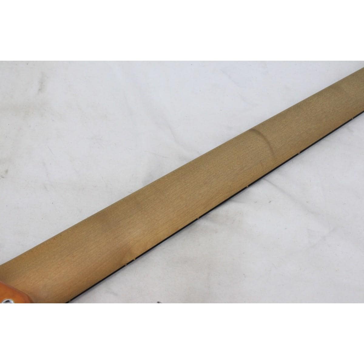 ＬＡＫＬＡＮＤ　５５－９４　ＤＥＬＵＸＥ