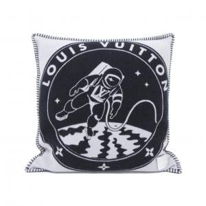 ルイヴィトン クッション LVサテライト MP2248 クッション