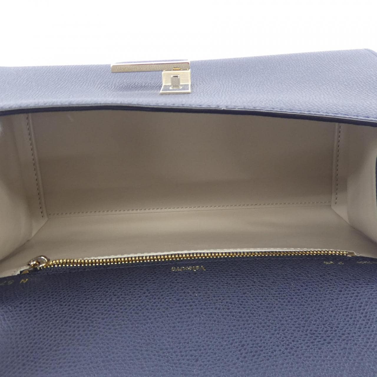 ヴァレクストラ VALEXTRA イジィデ ISIDE WBES0056028LOC99 BAG