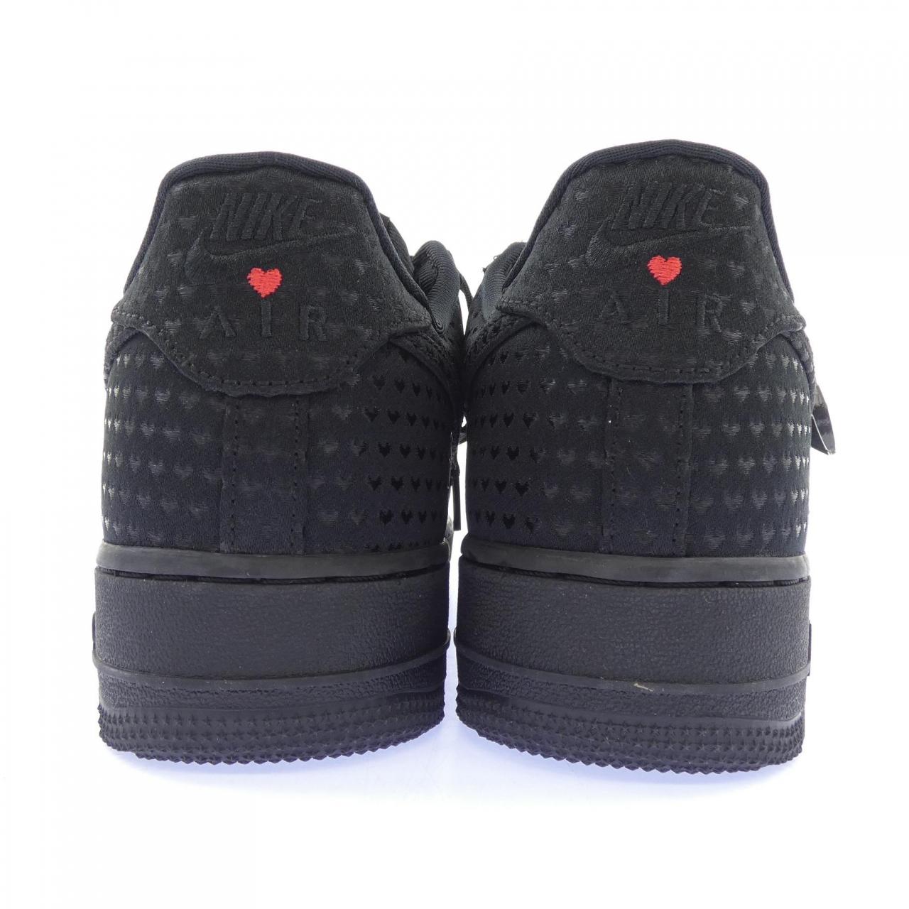 ナイキ NIKE IB6836-001 スニーカー