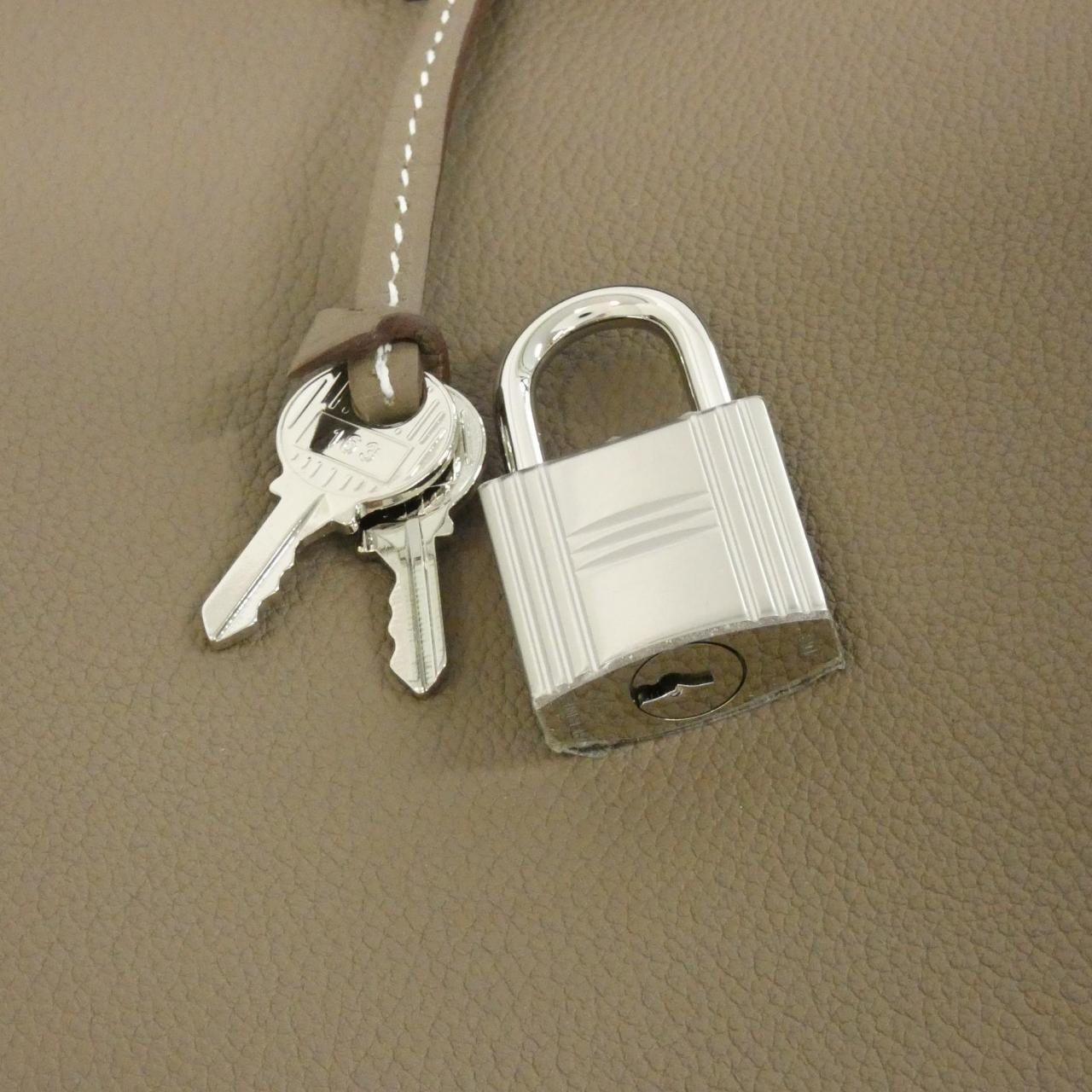 【未使用品】エルメス アッカド PM 083589CK ショルダーバッグ
