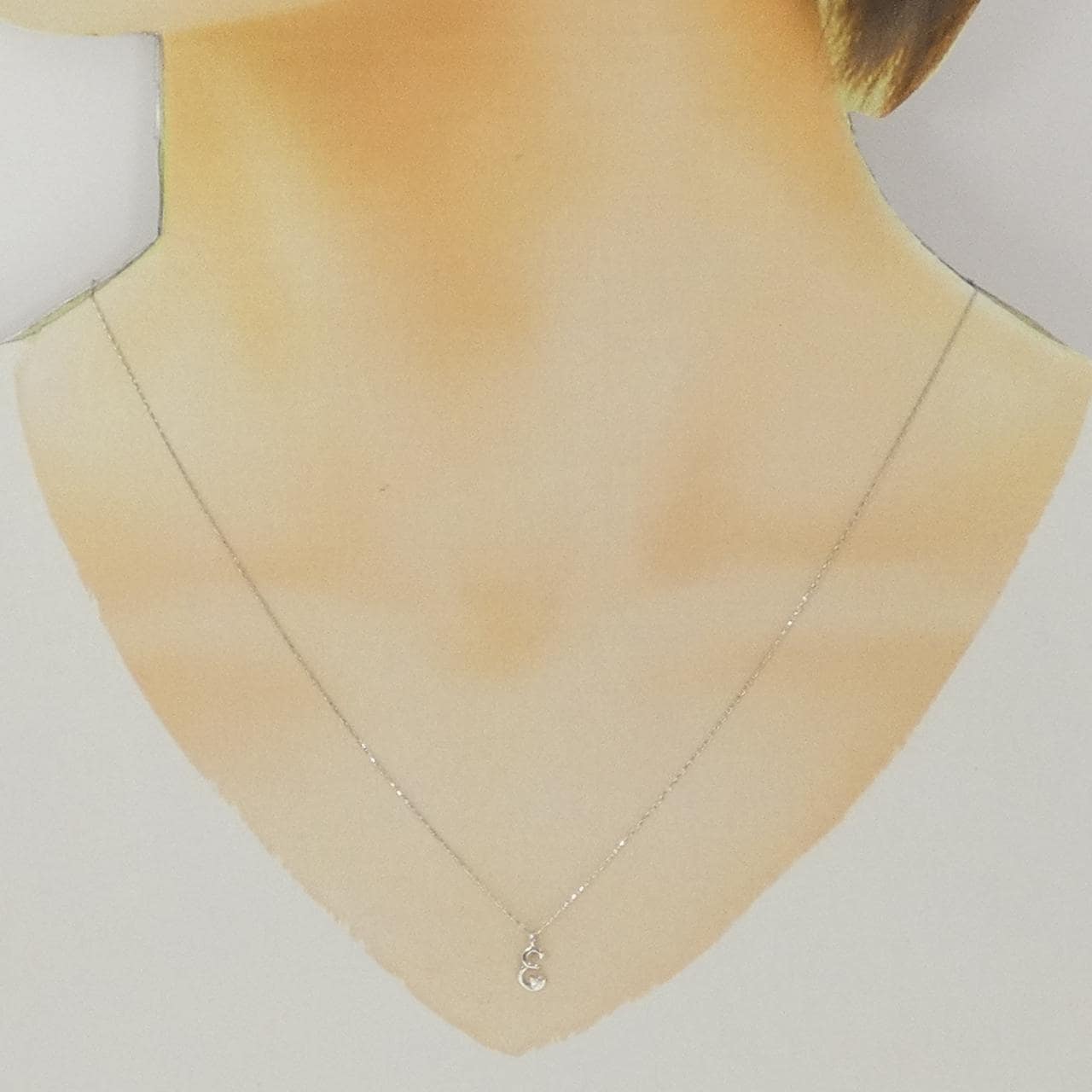 K10WG イニシャルE ダイヤモンド ネックレス 0.01CT
